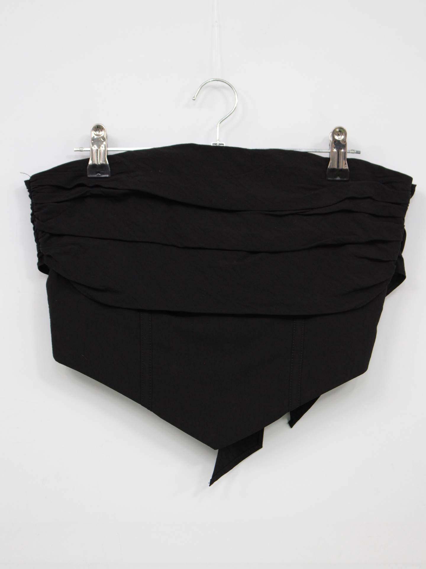 チューブトップ