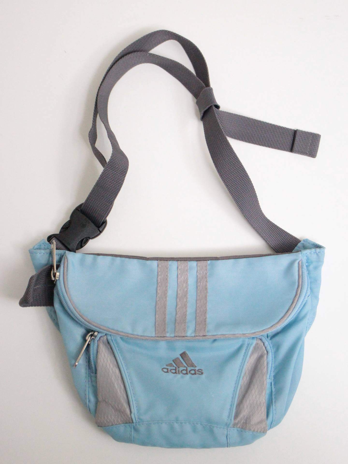 ショルダーバッグ