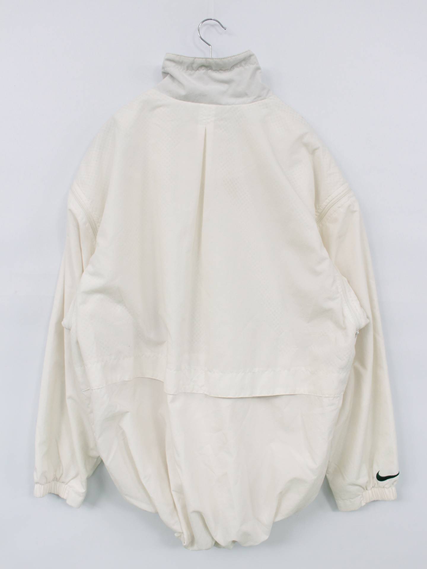 ナイロンジャケット