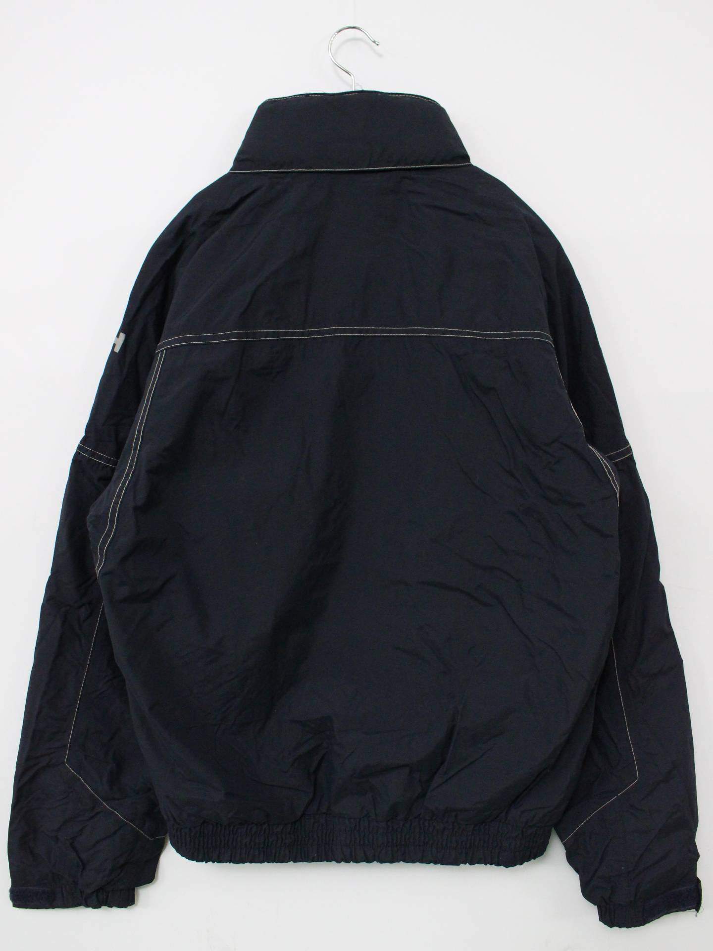 ナイロンジャケット