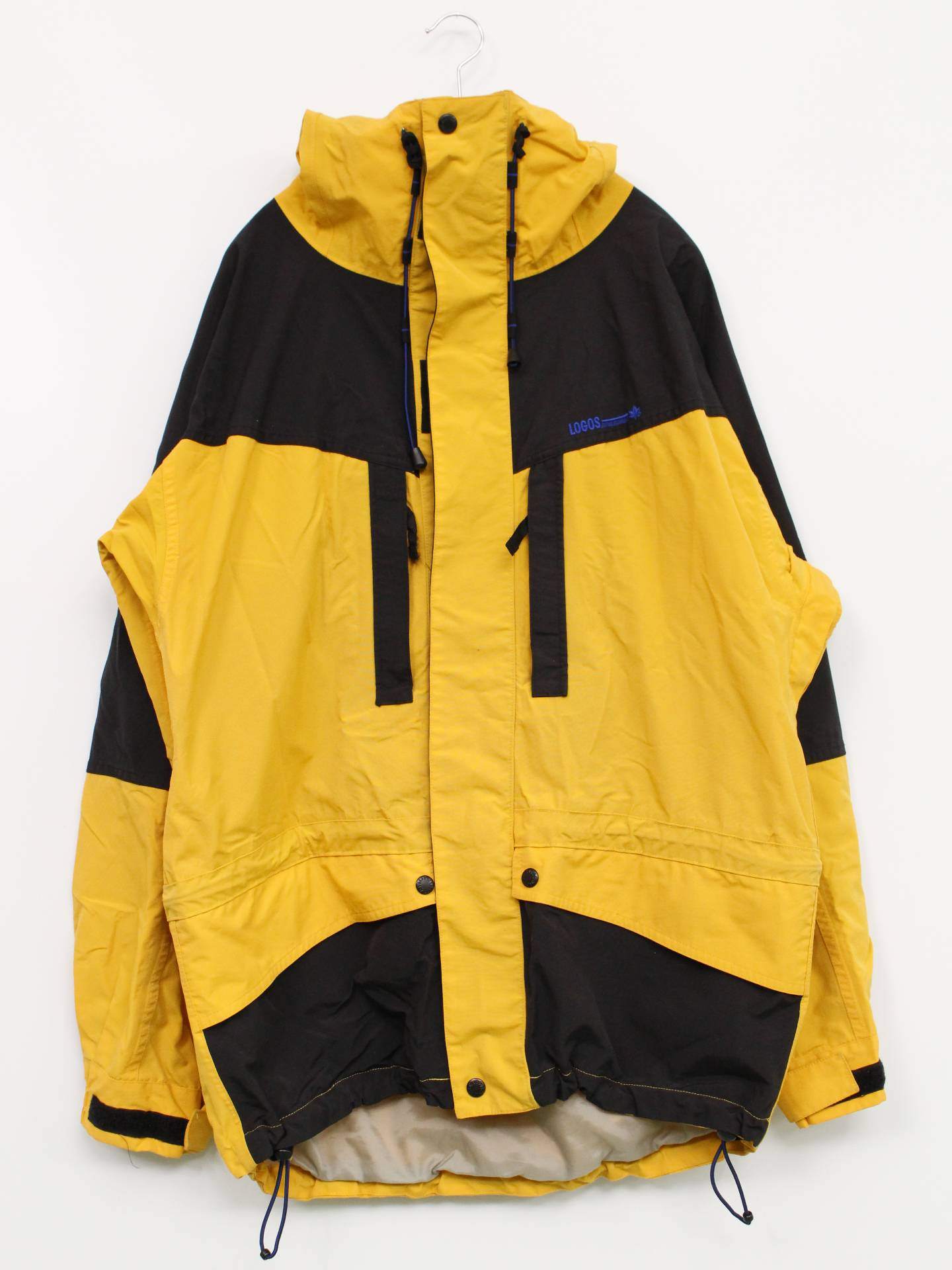 マウンテンパーカー