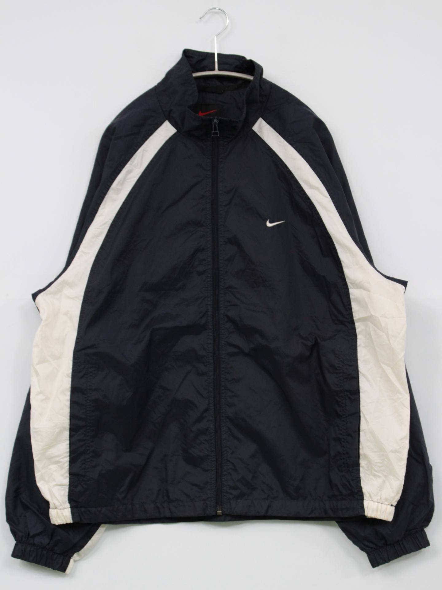 ナイロンジャケット