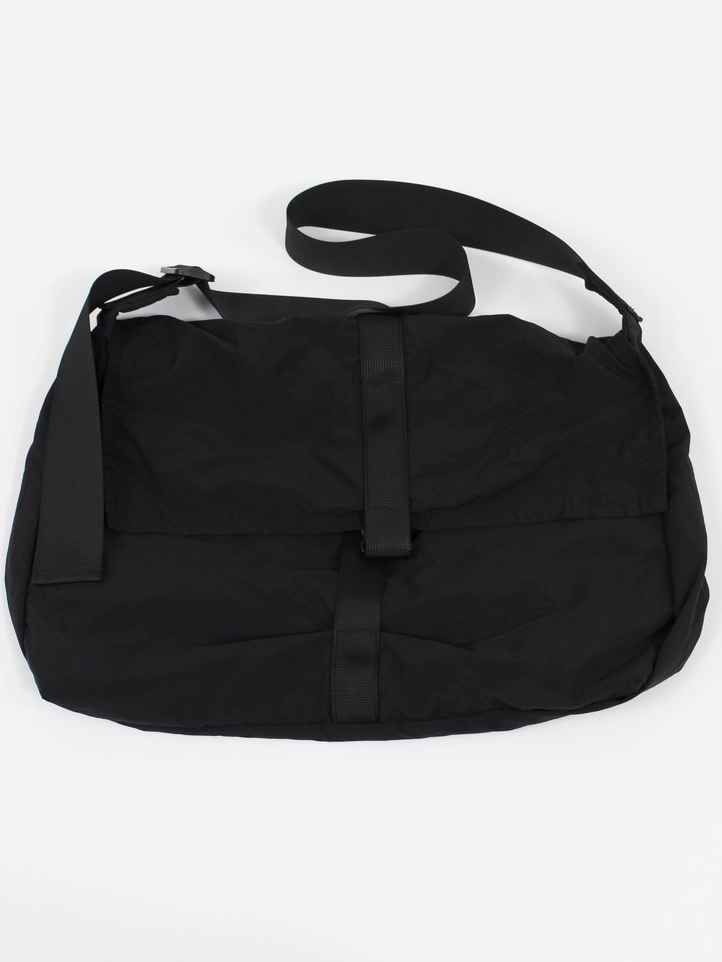 ショルダーバッグ