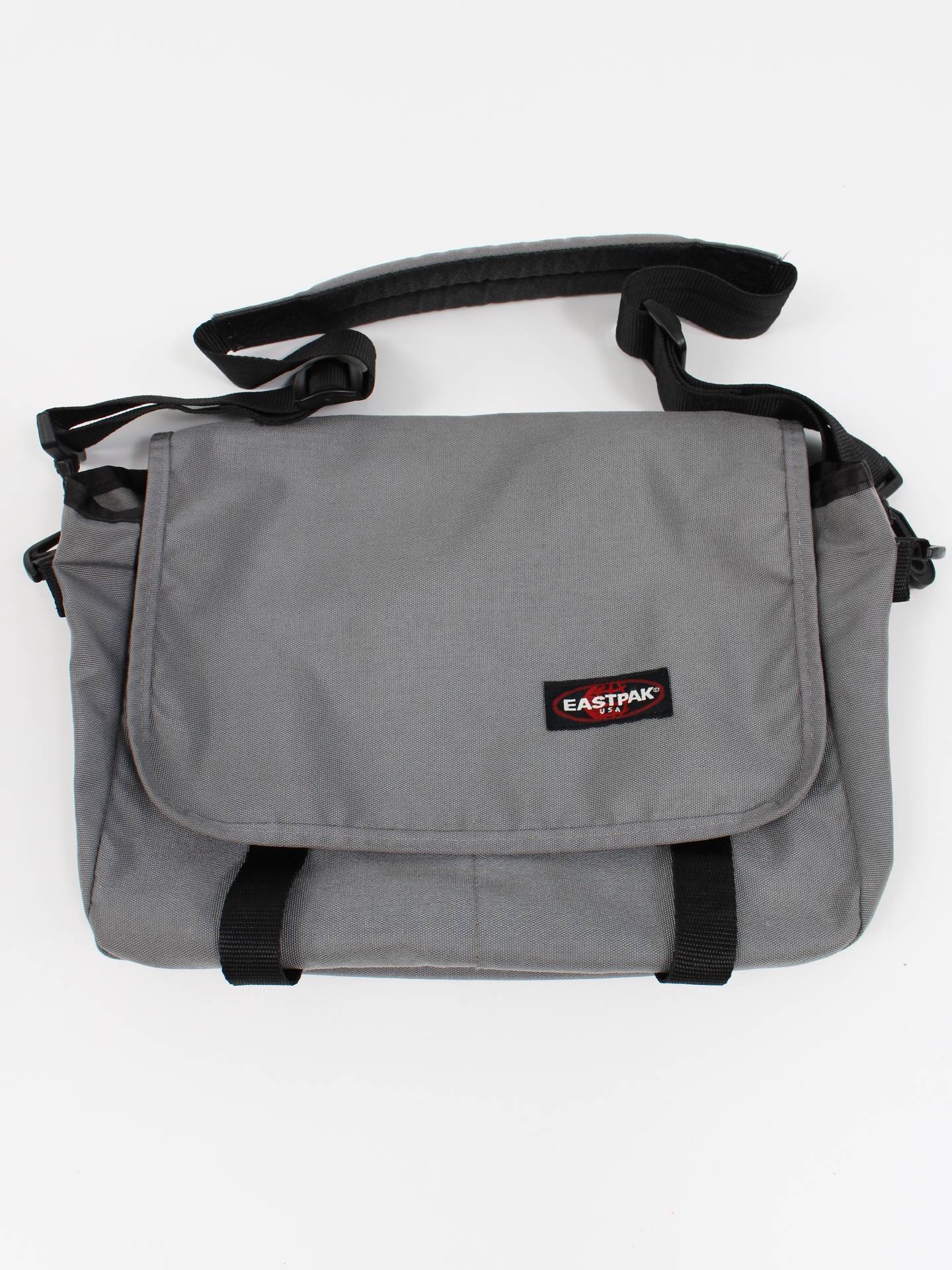 メッセンジャーバッグ