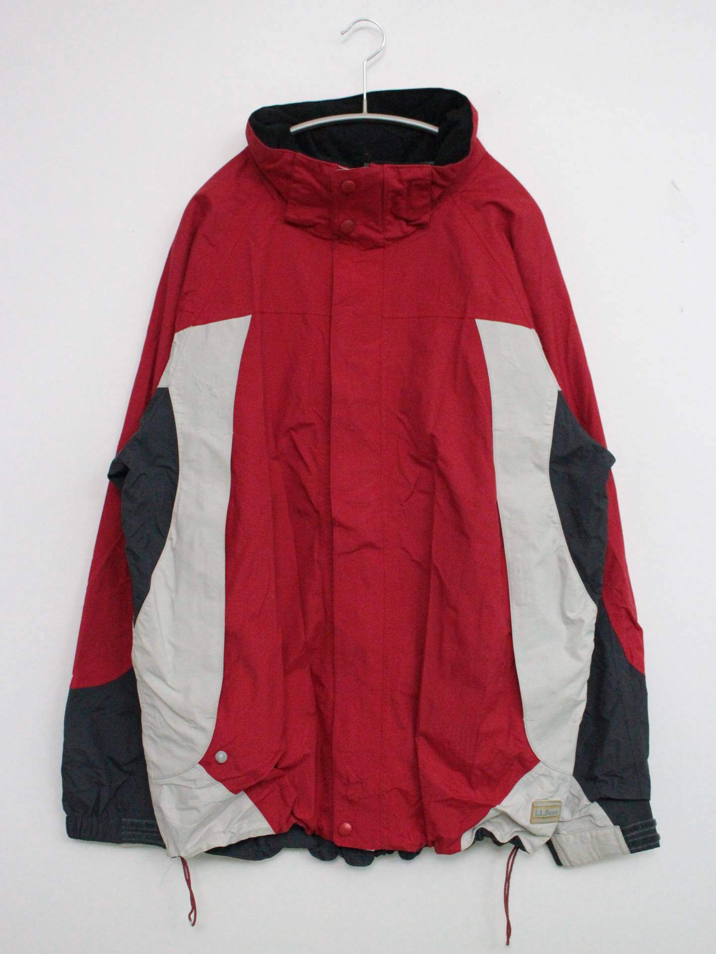 ナイロンジャケット