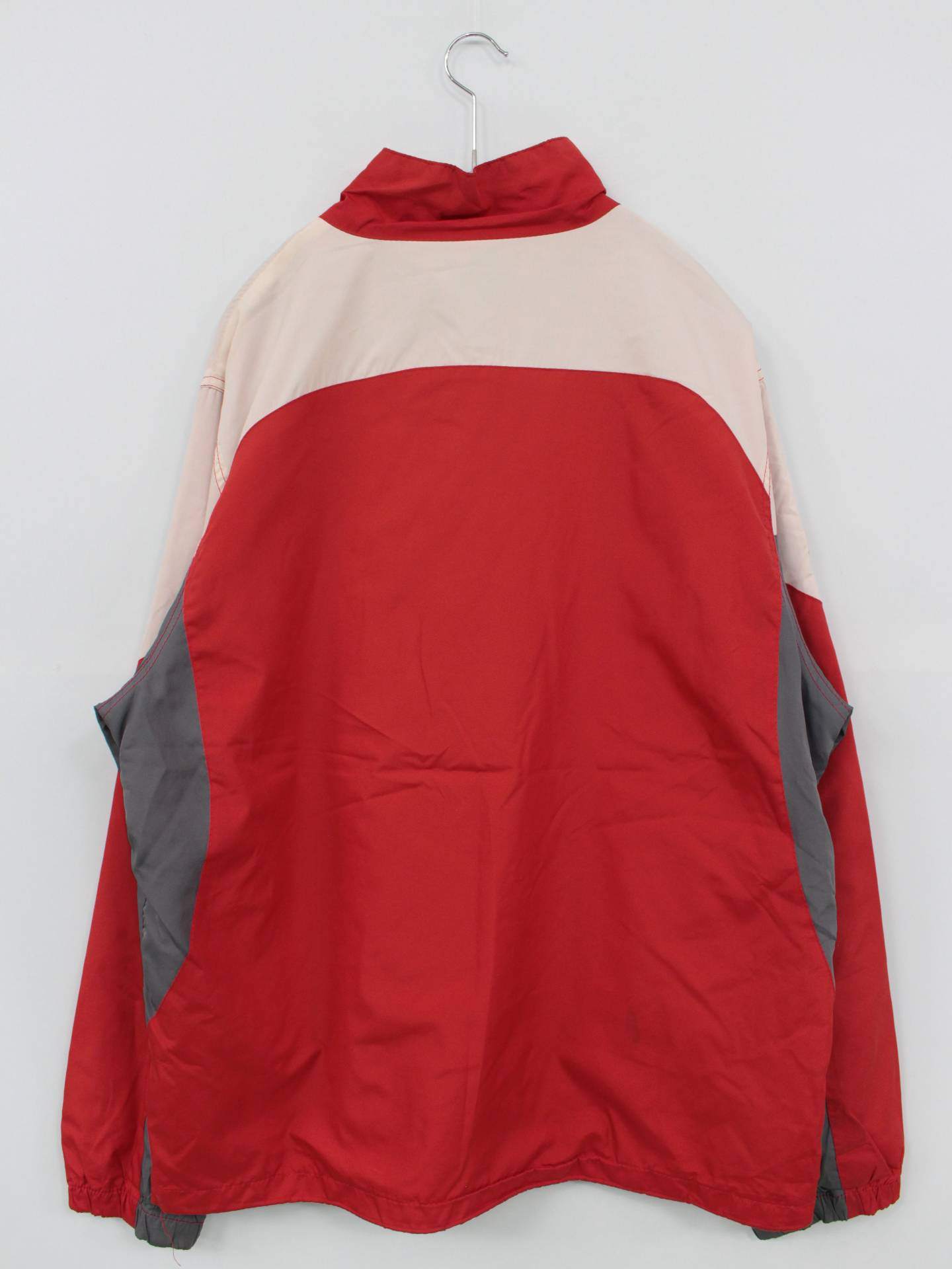 ナイロンジャケット