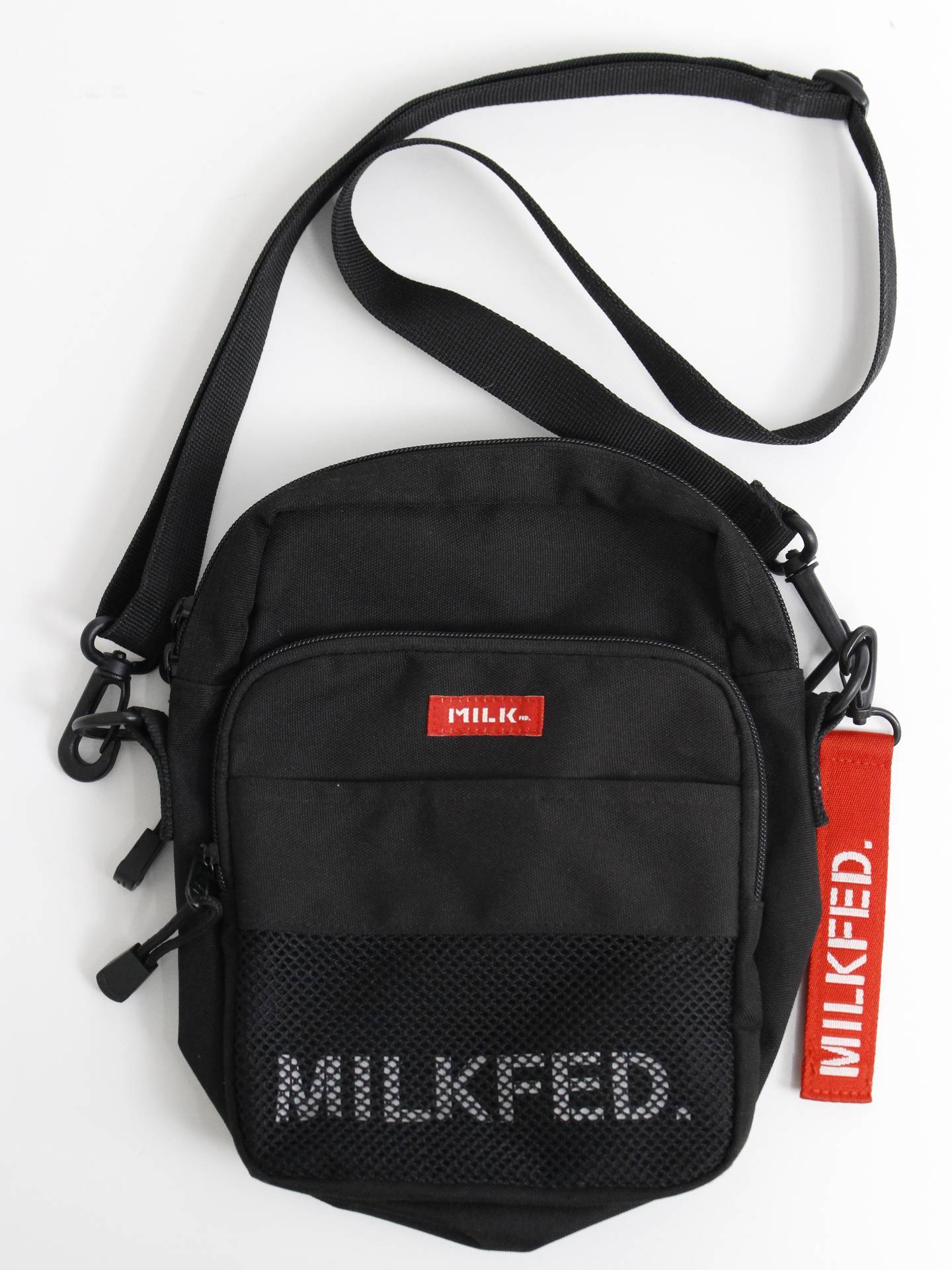 ショルダーバッグ