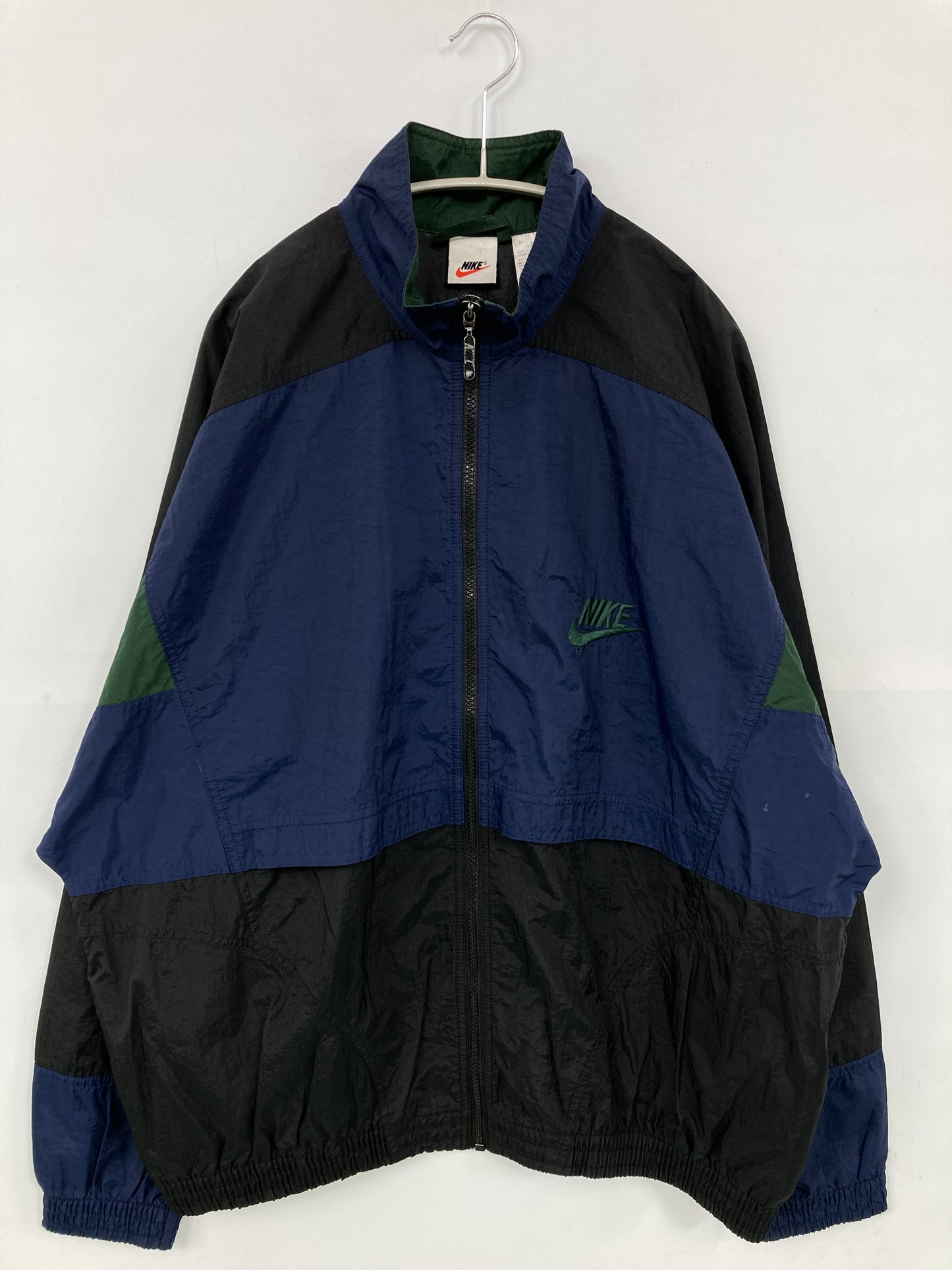 ナイロンジャケット