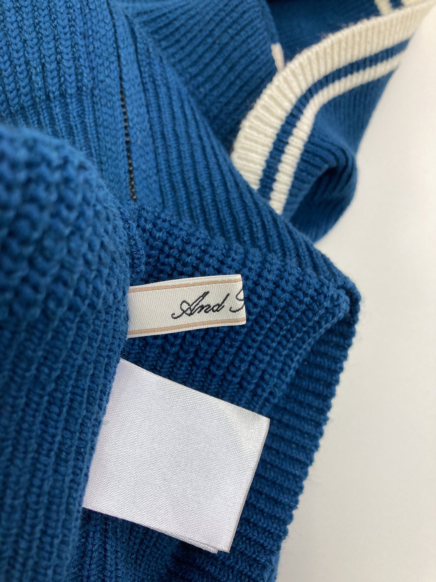 ニット/セーター