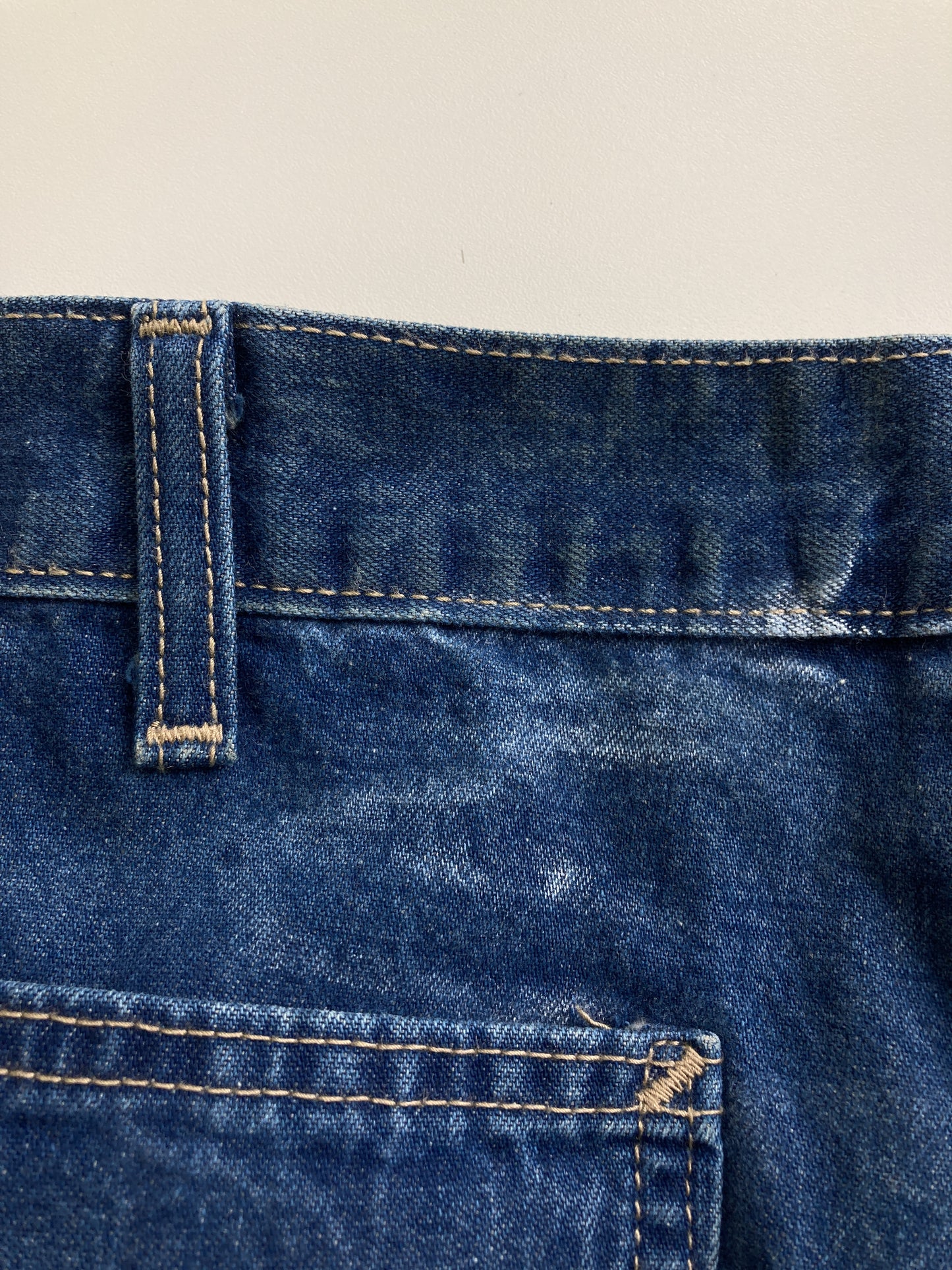 デニムパンツ
