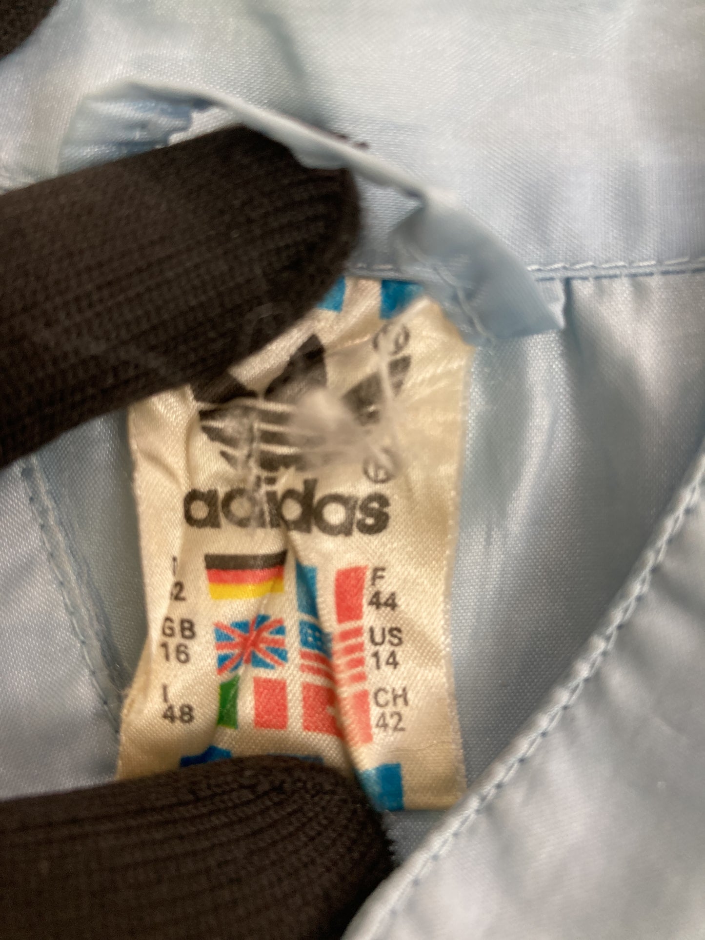 ナイロンジャケット