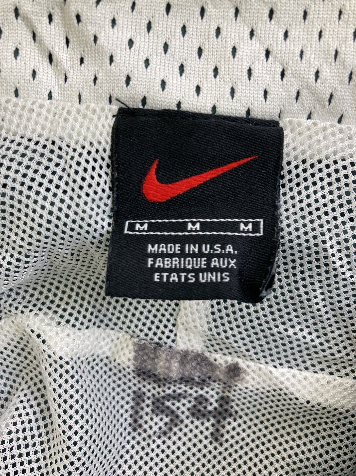 ナイロンジャケット