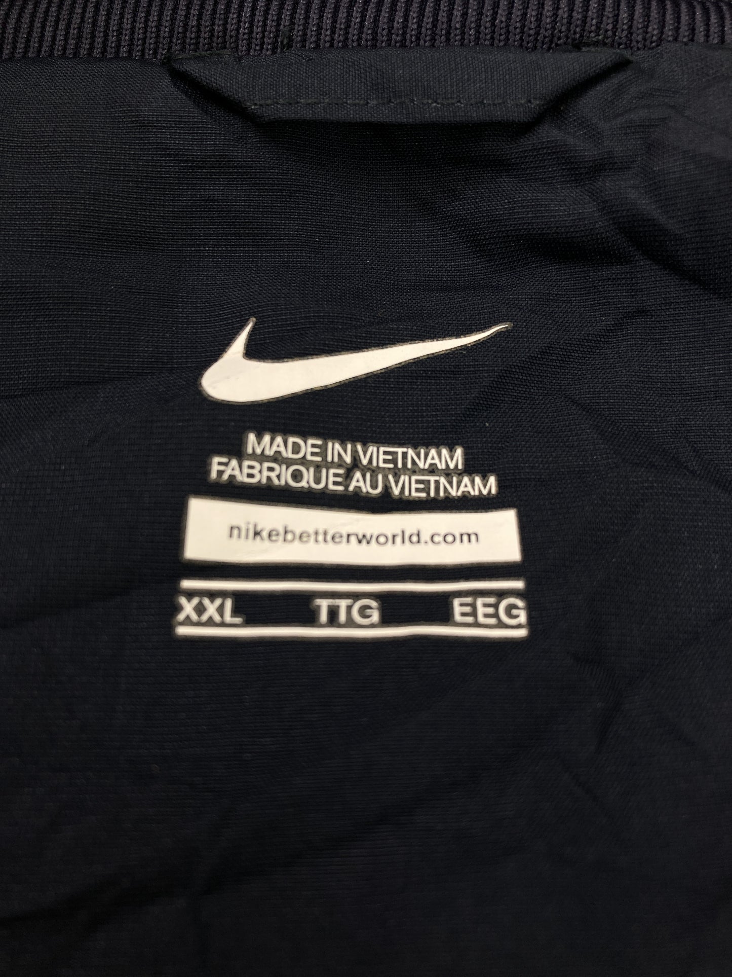 ナイロンジャケット