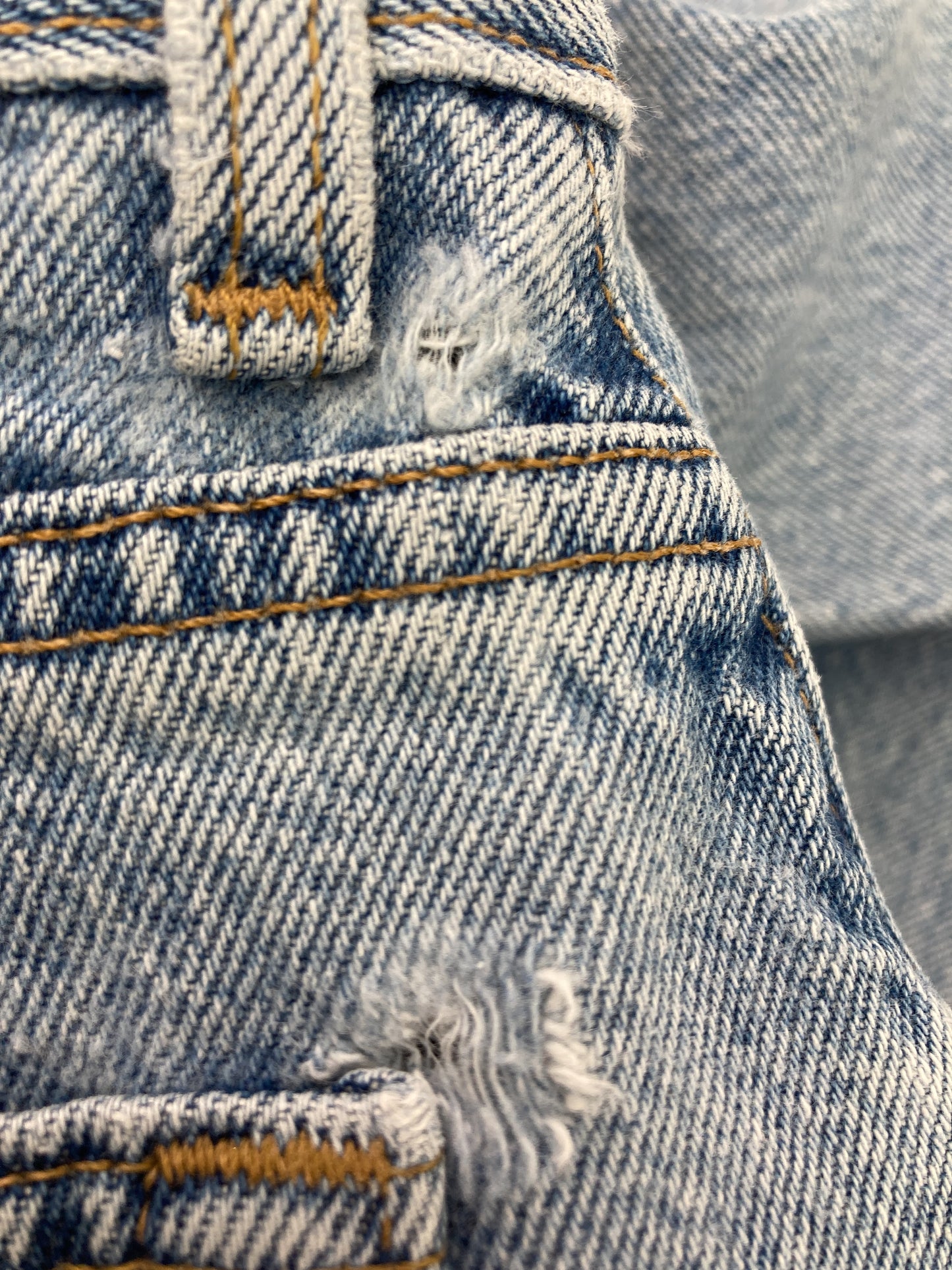 デニムパンツ