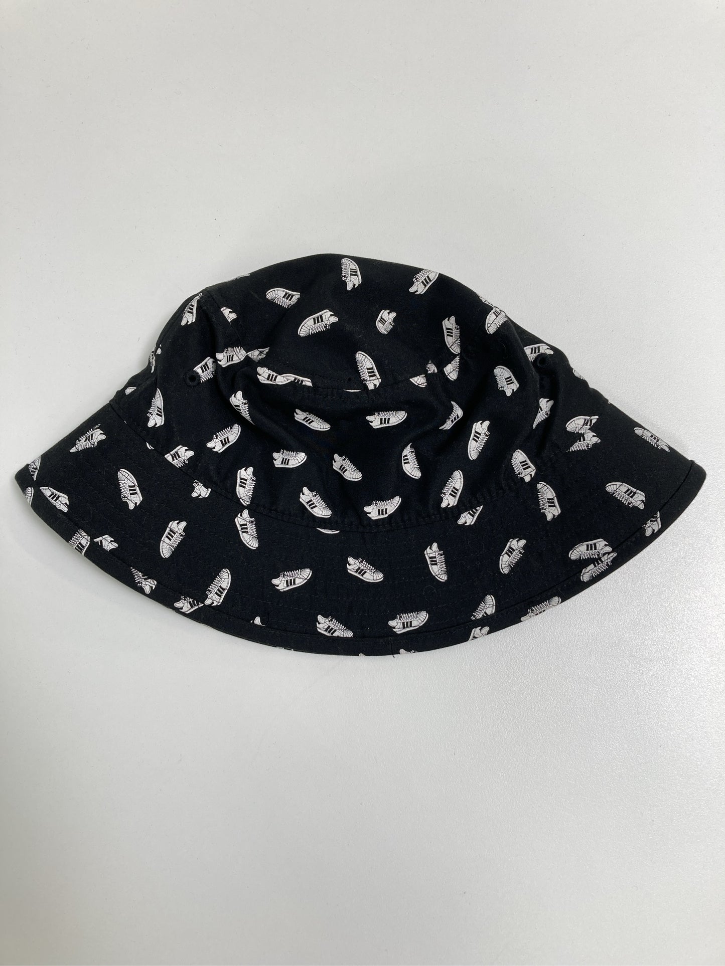 バケットハット