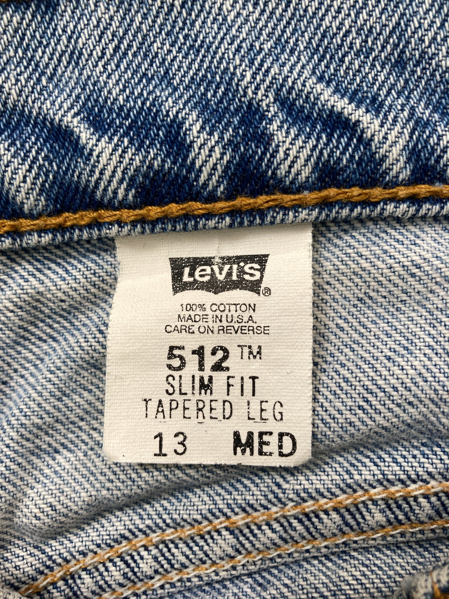 デニムパンツ