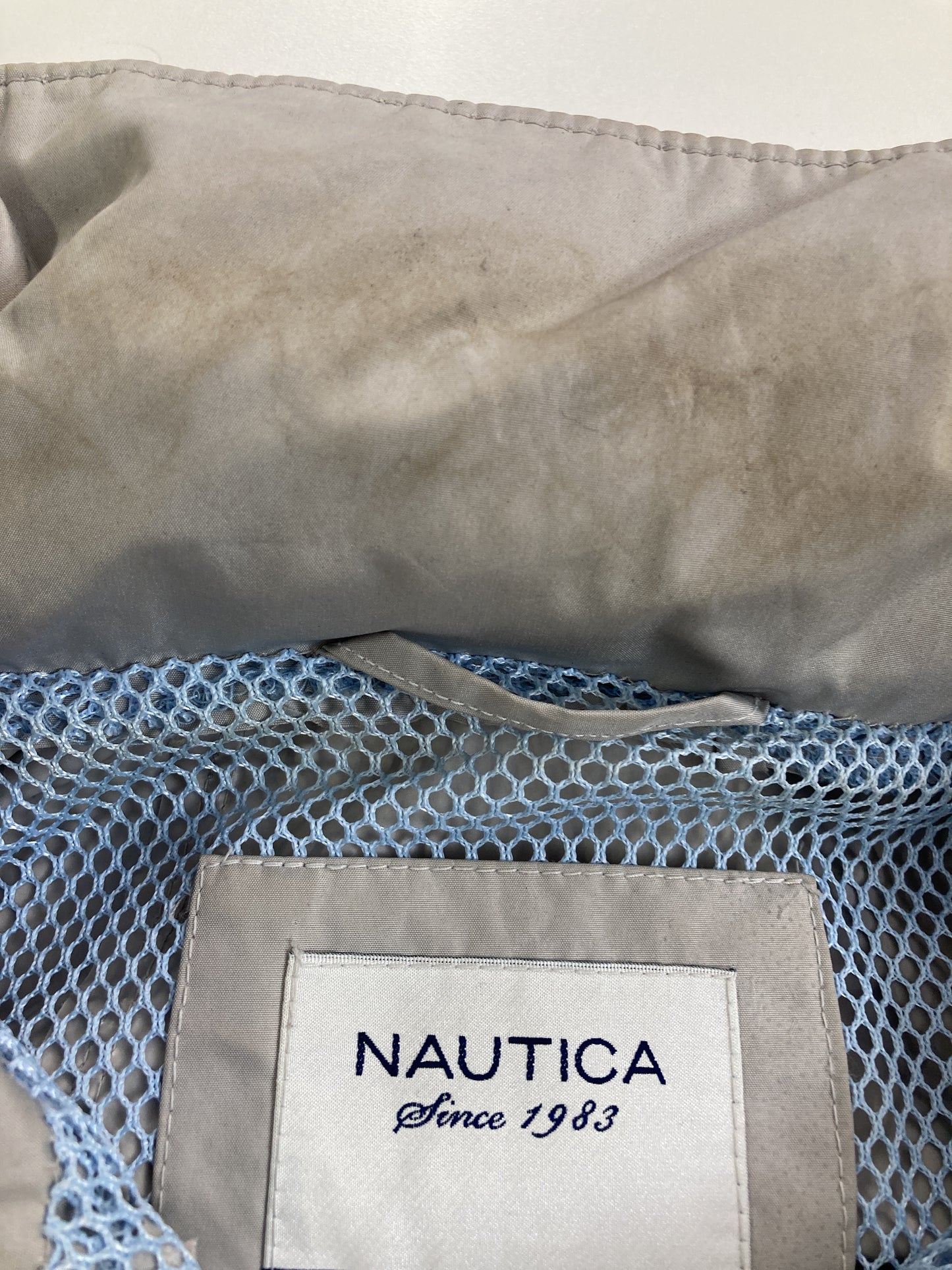 ナイロンジャケット