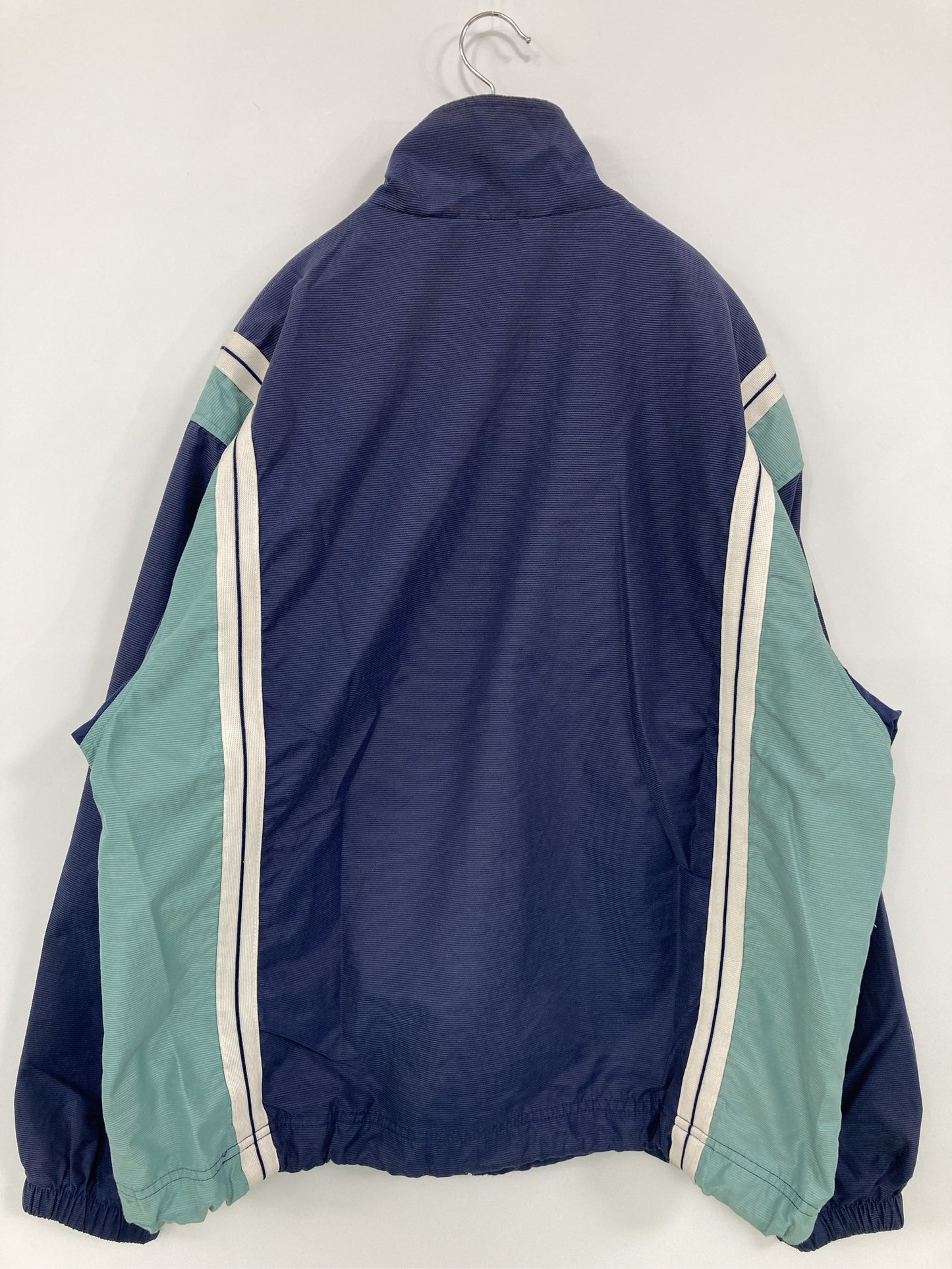 ナイロンジャケット