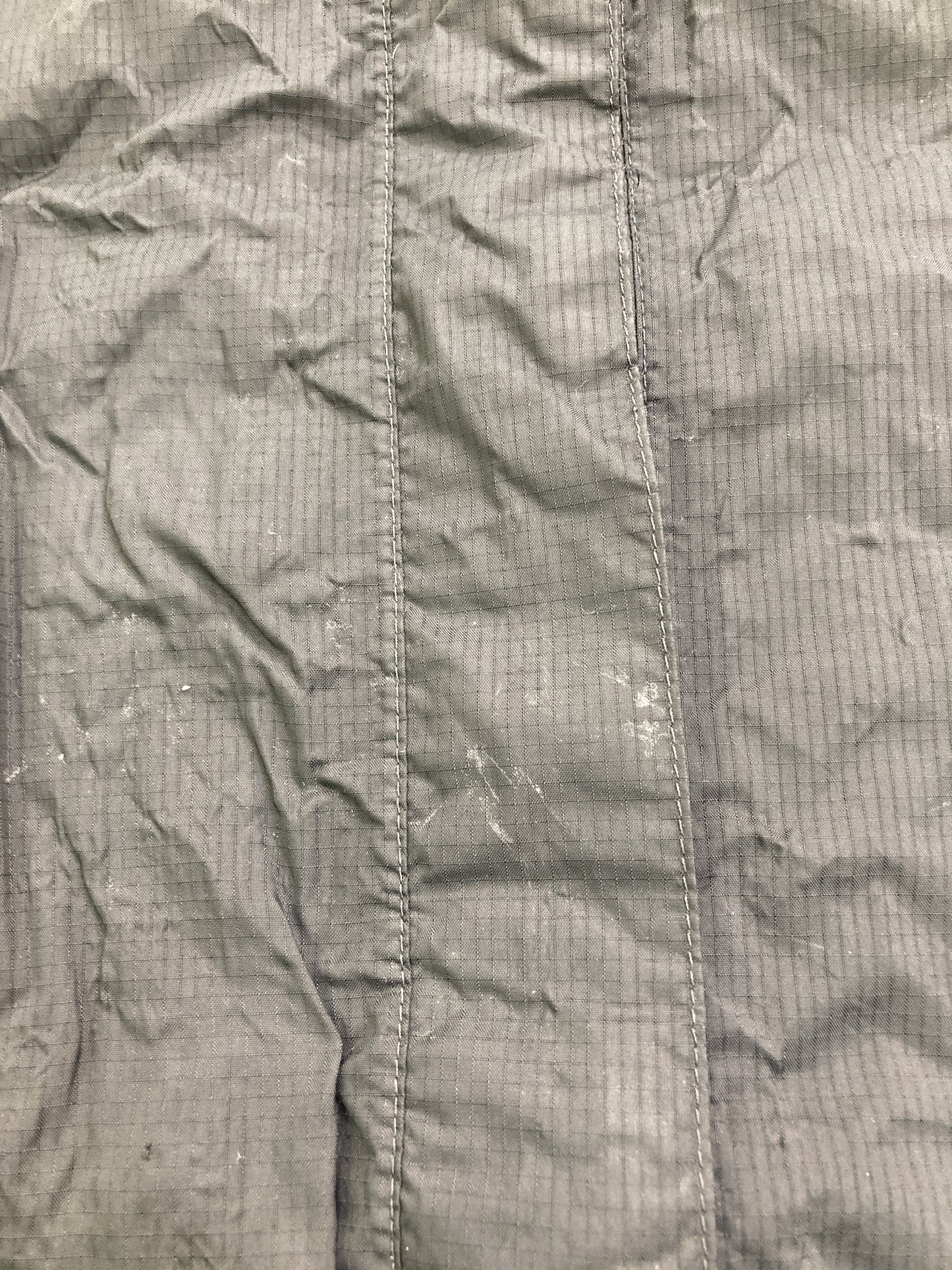 ナイロンジャケット