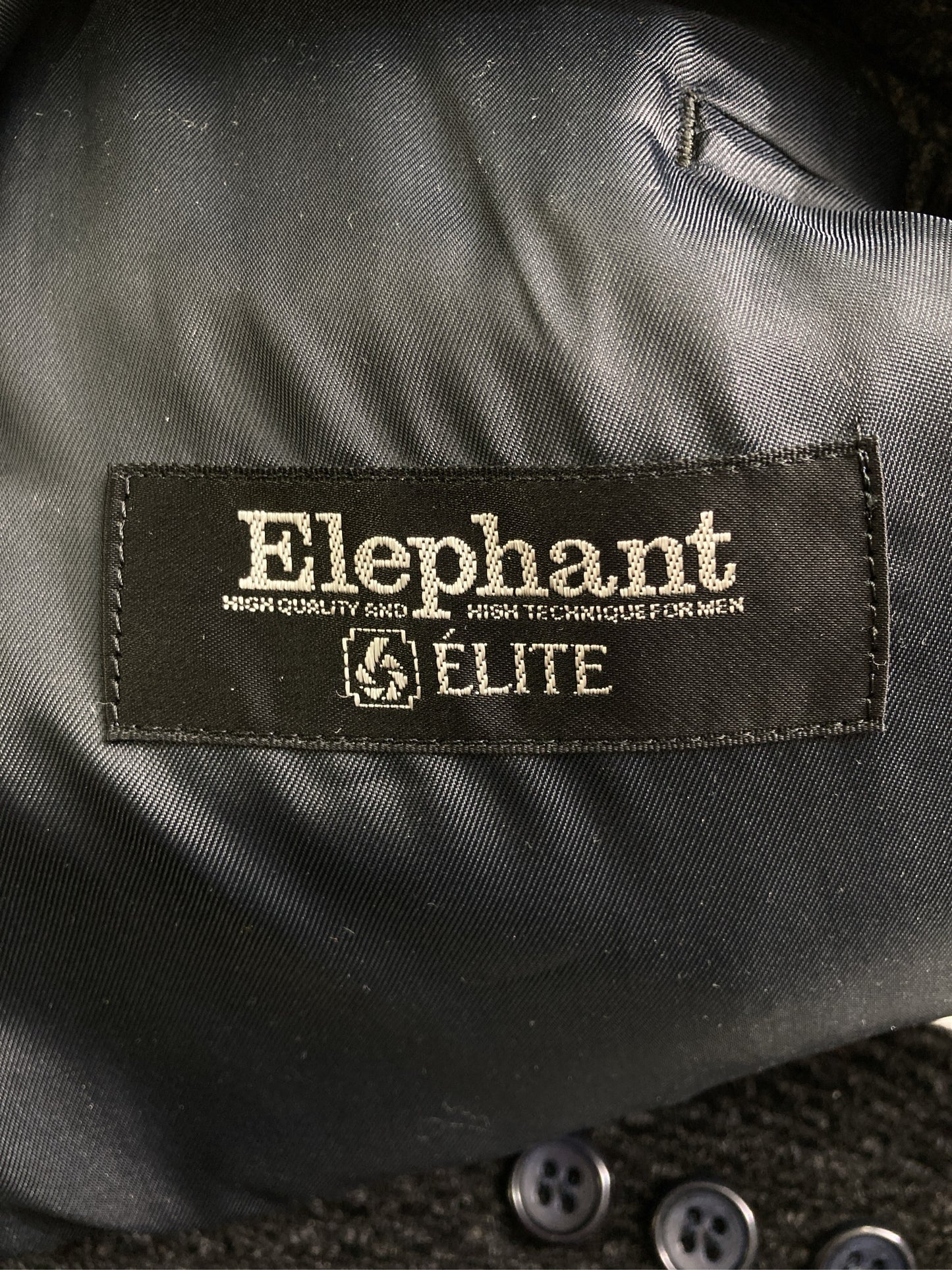 テーラードジャケット