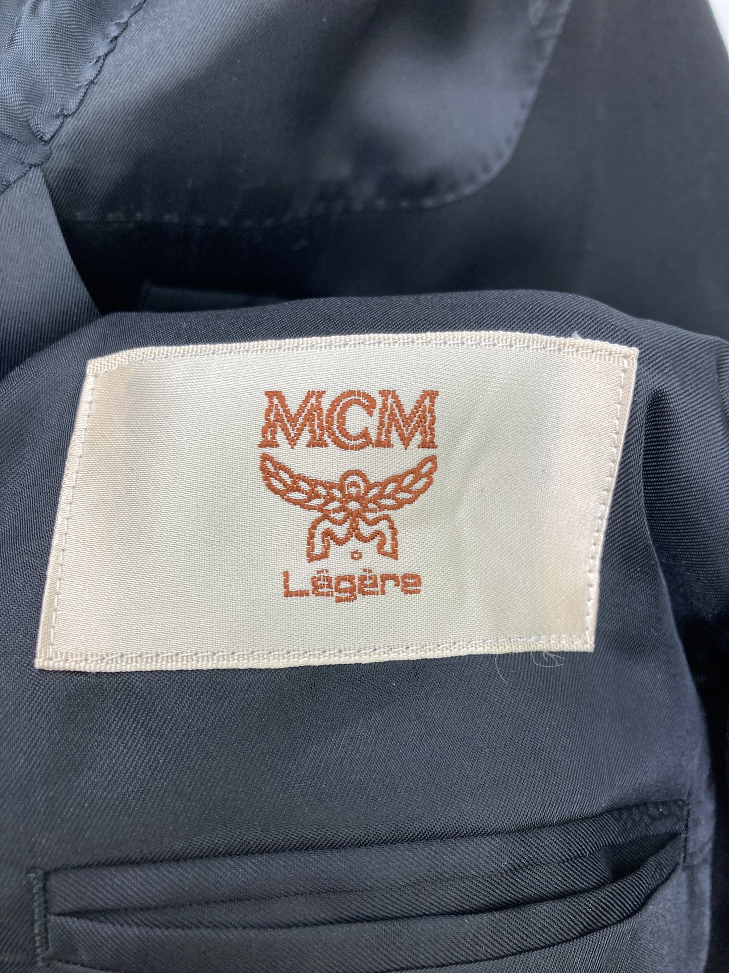 テーラードジャケット