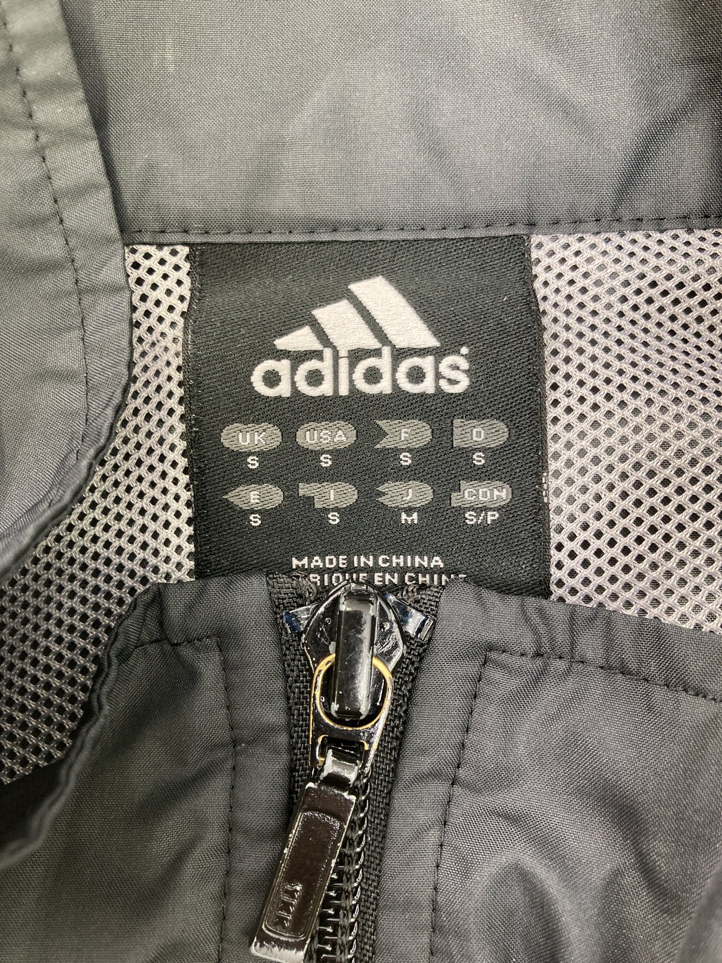 ナイロンジャケット