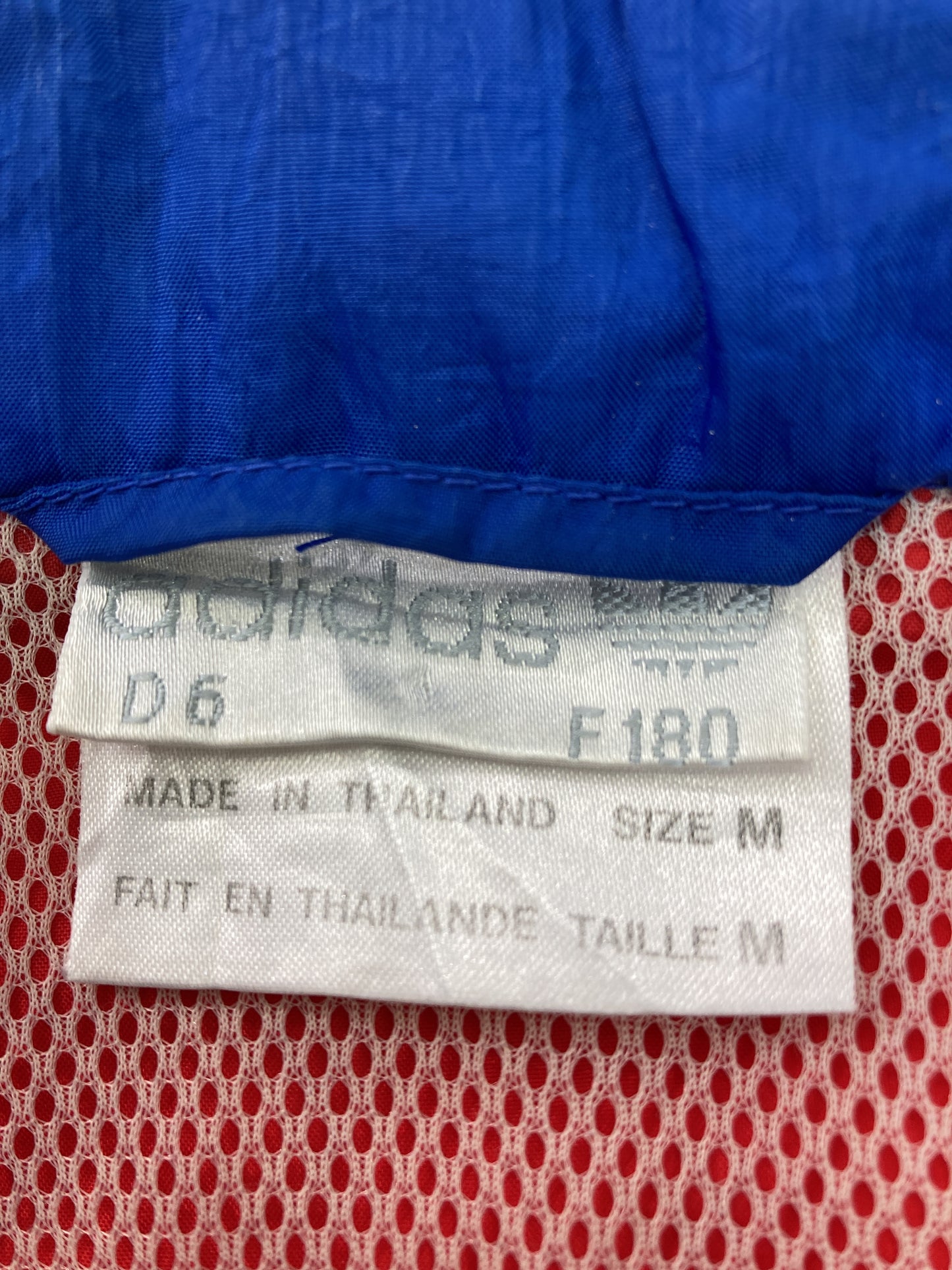 ナイロンジャケット