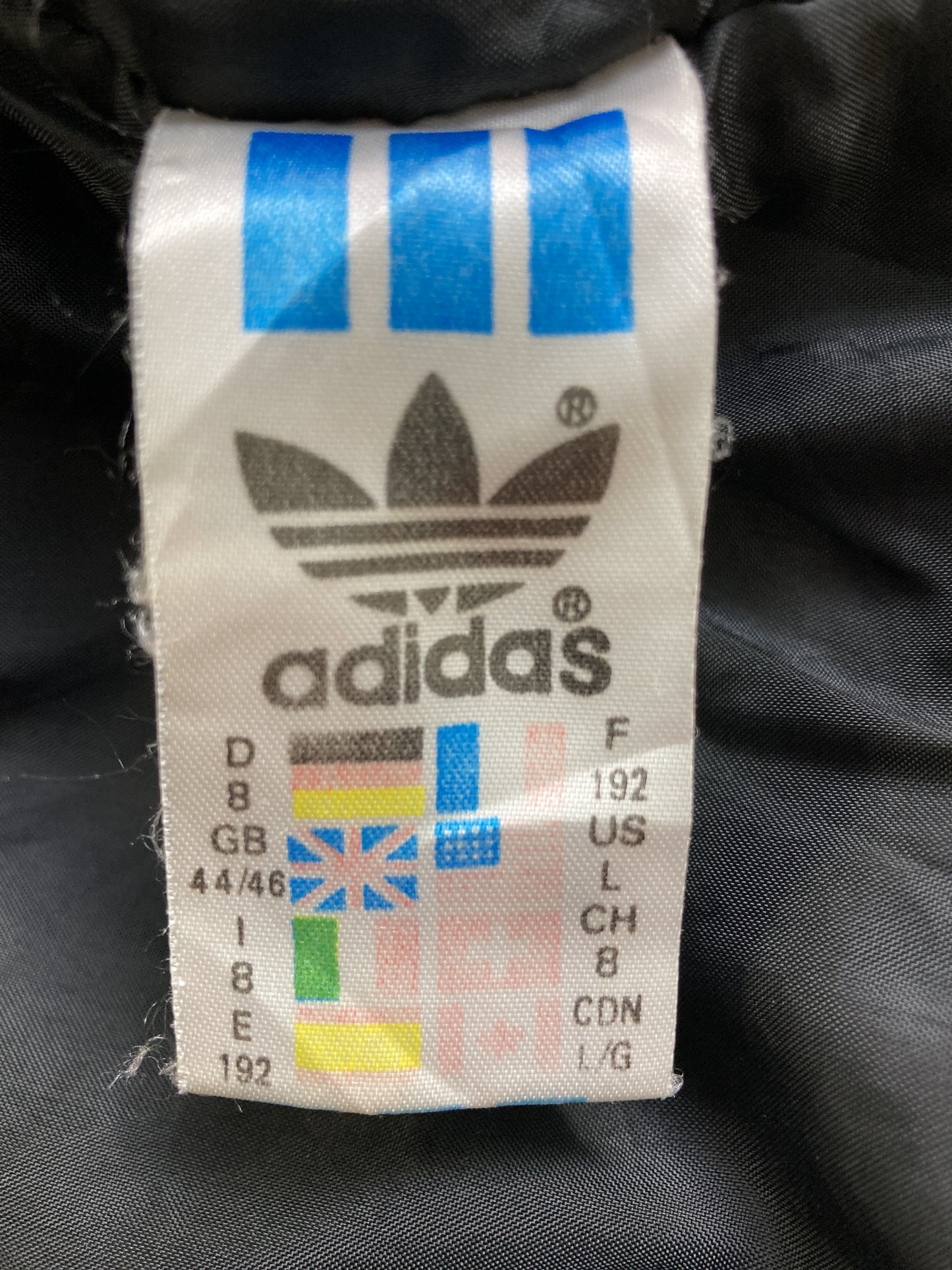 ナイロンジャケット