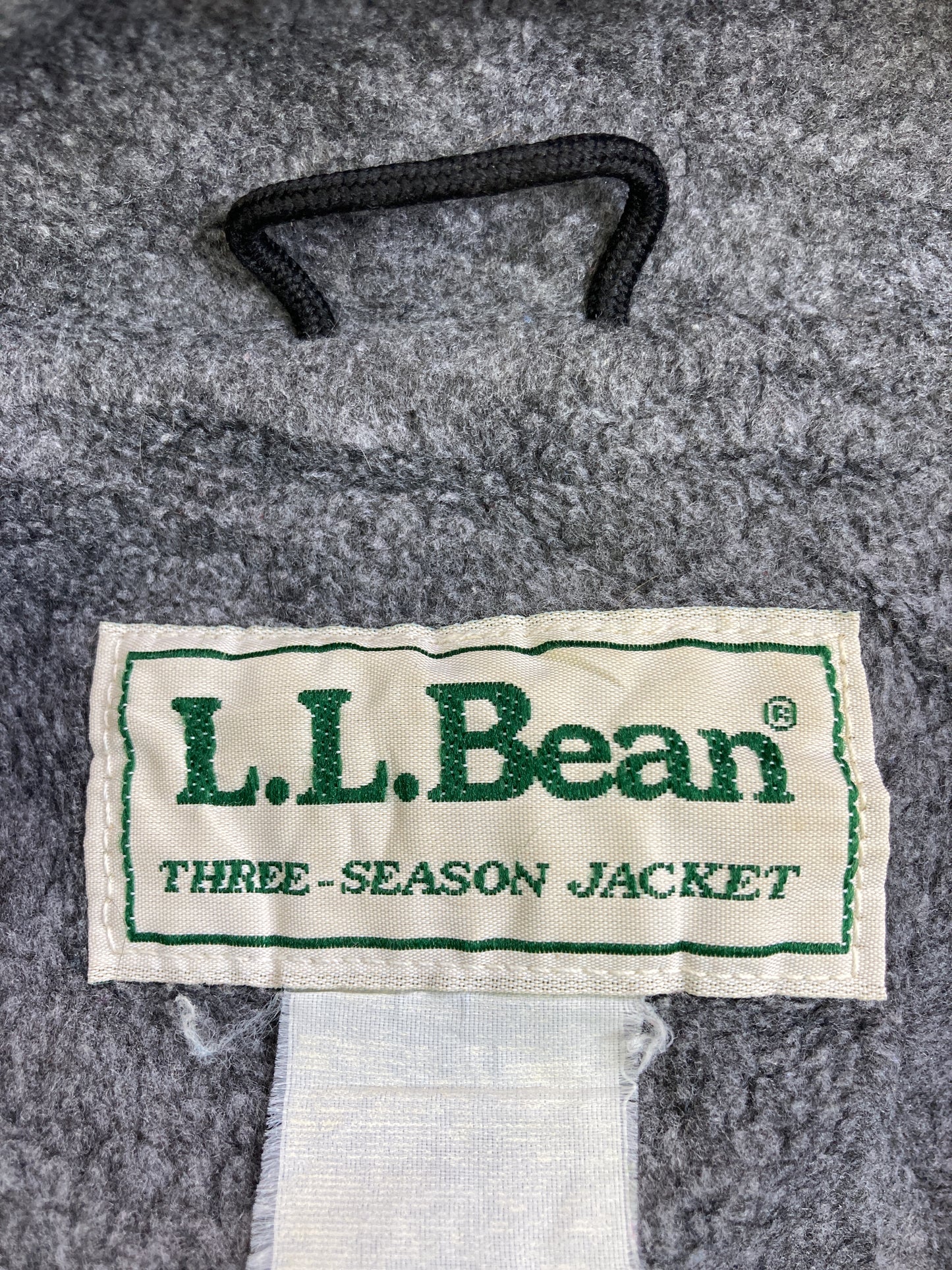 ナイロンジャケット