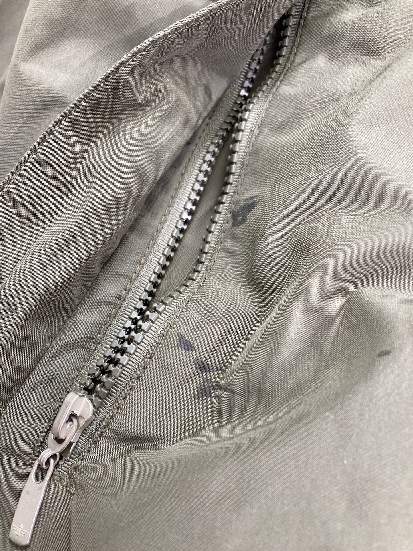 ナイロンジャケット