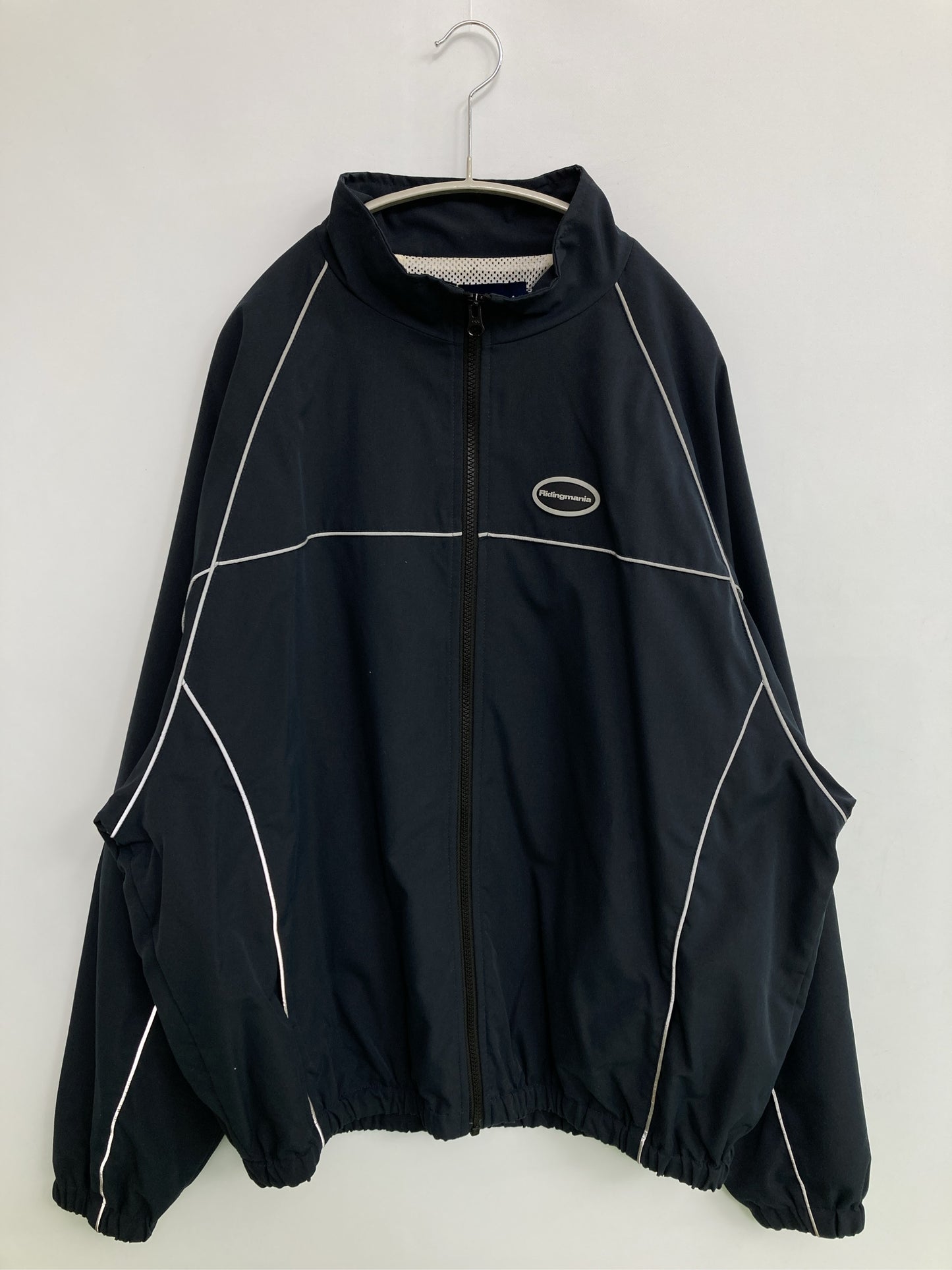 ナイロンジャケット