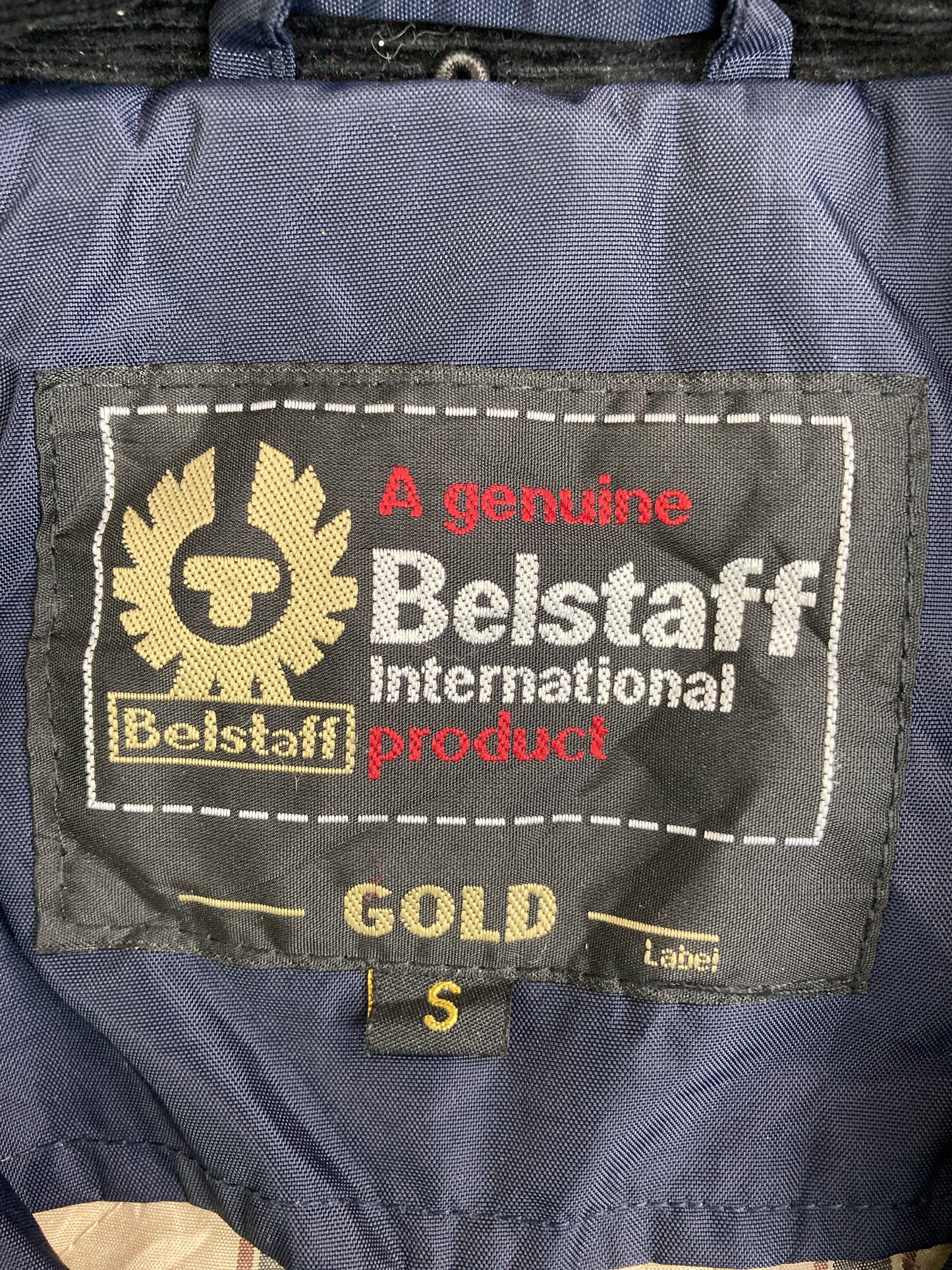 ナイロンジャケット