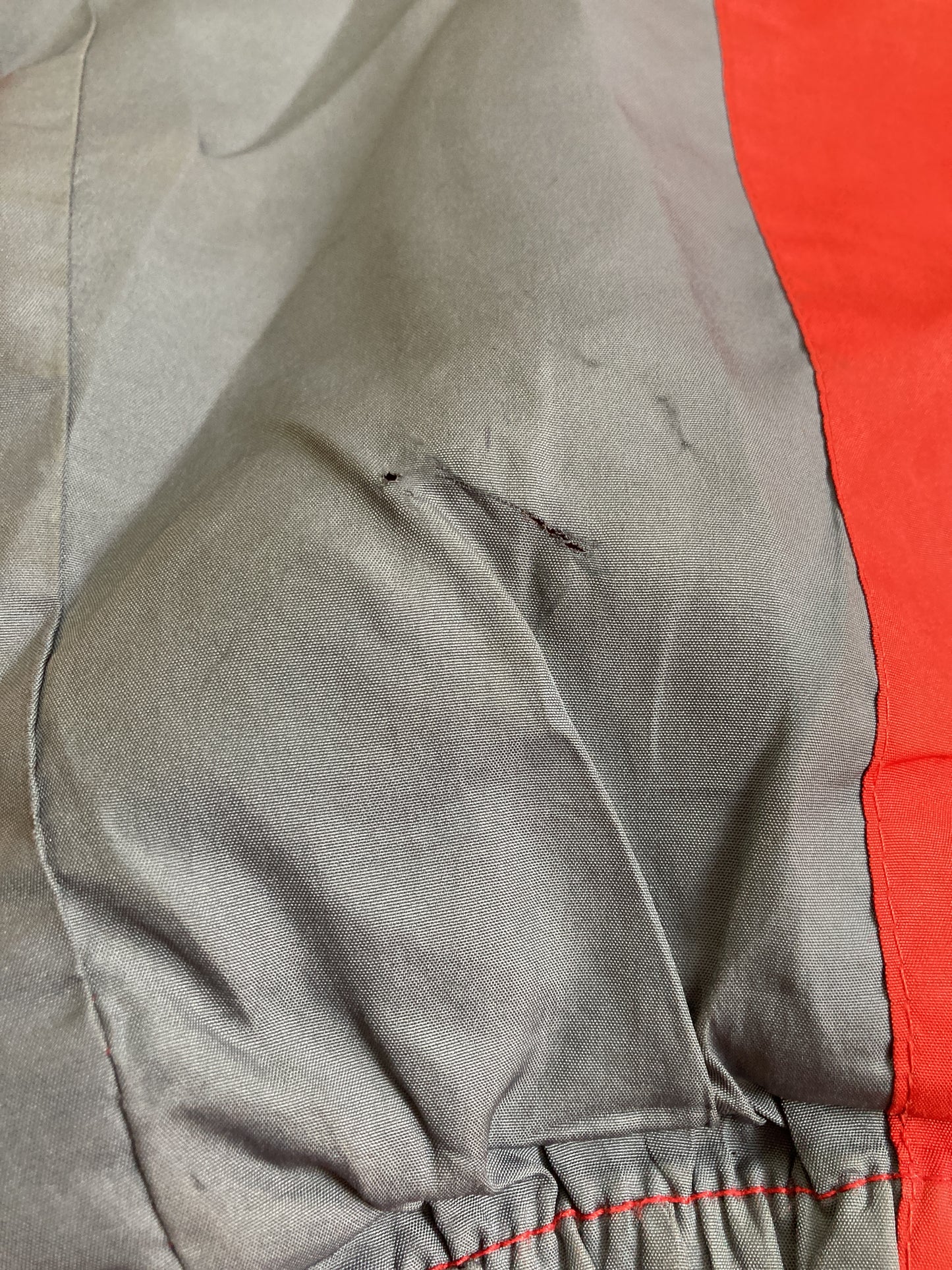 ナイロンジャケット