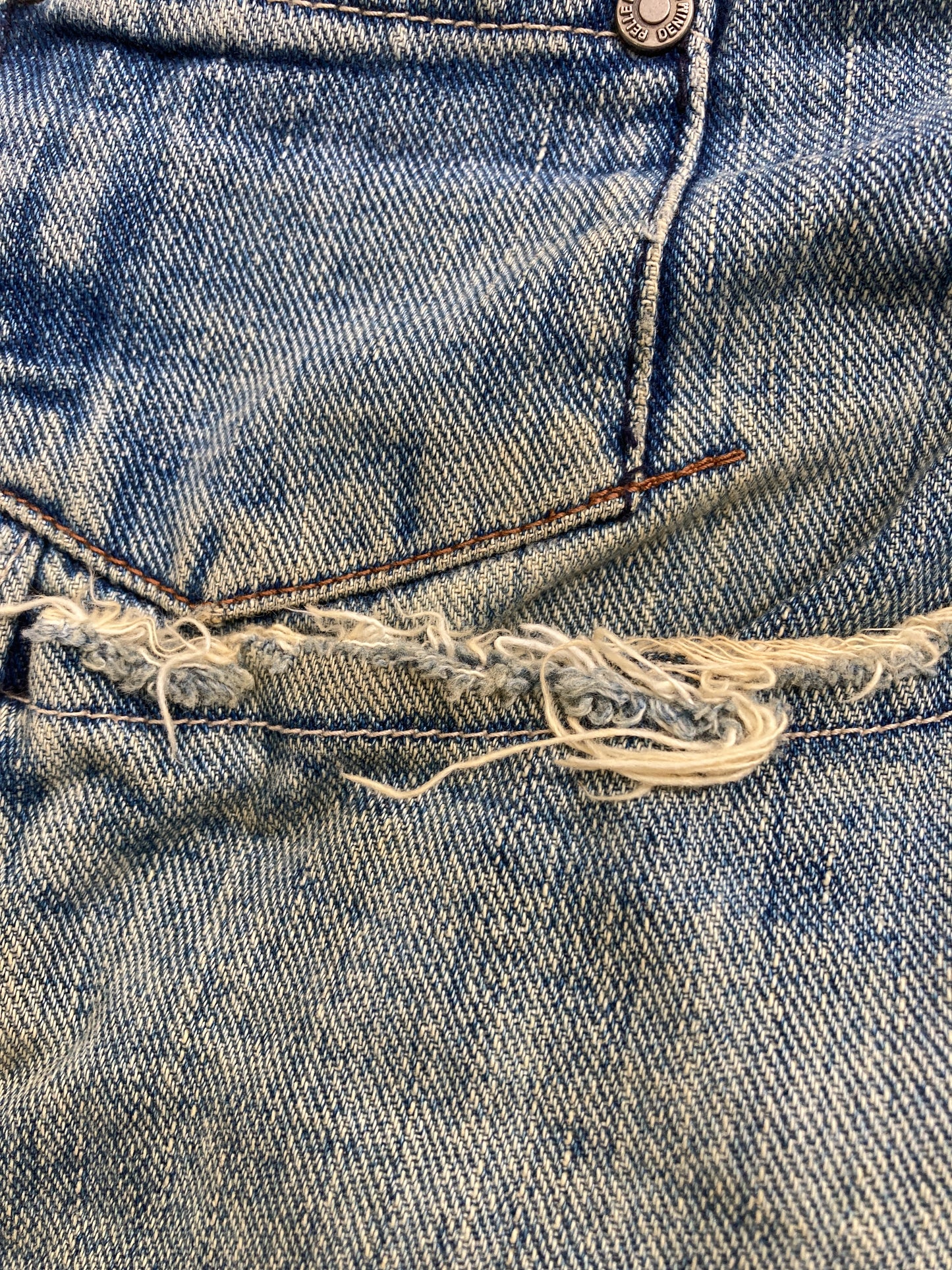 デニムパンツ