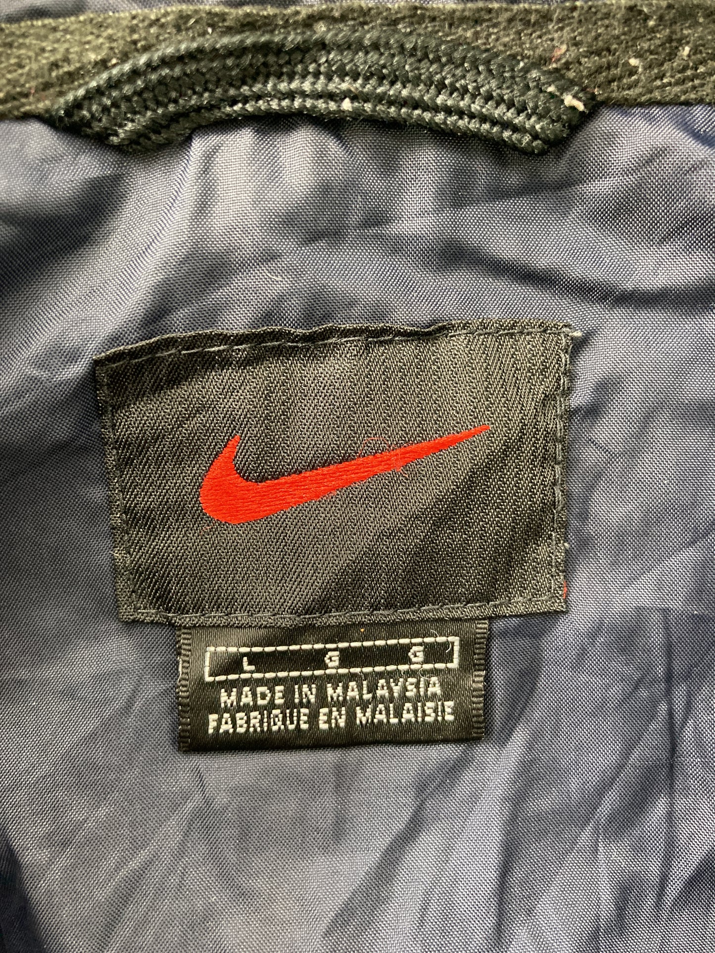 ナイロンジャケット