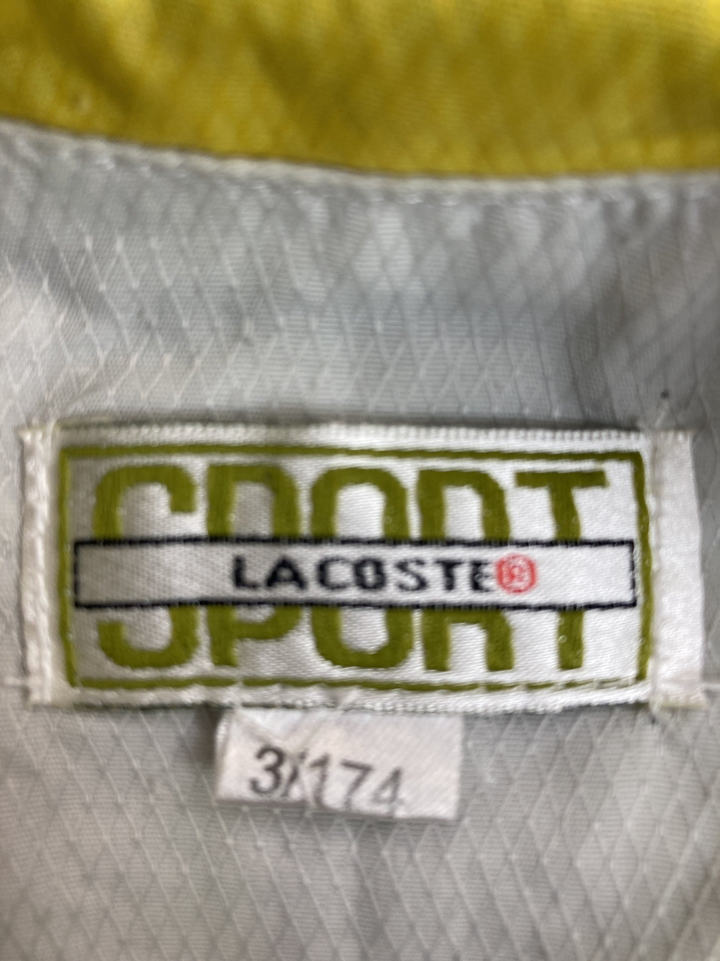 ナイロンジャケット