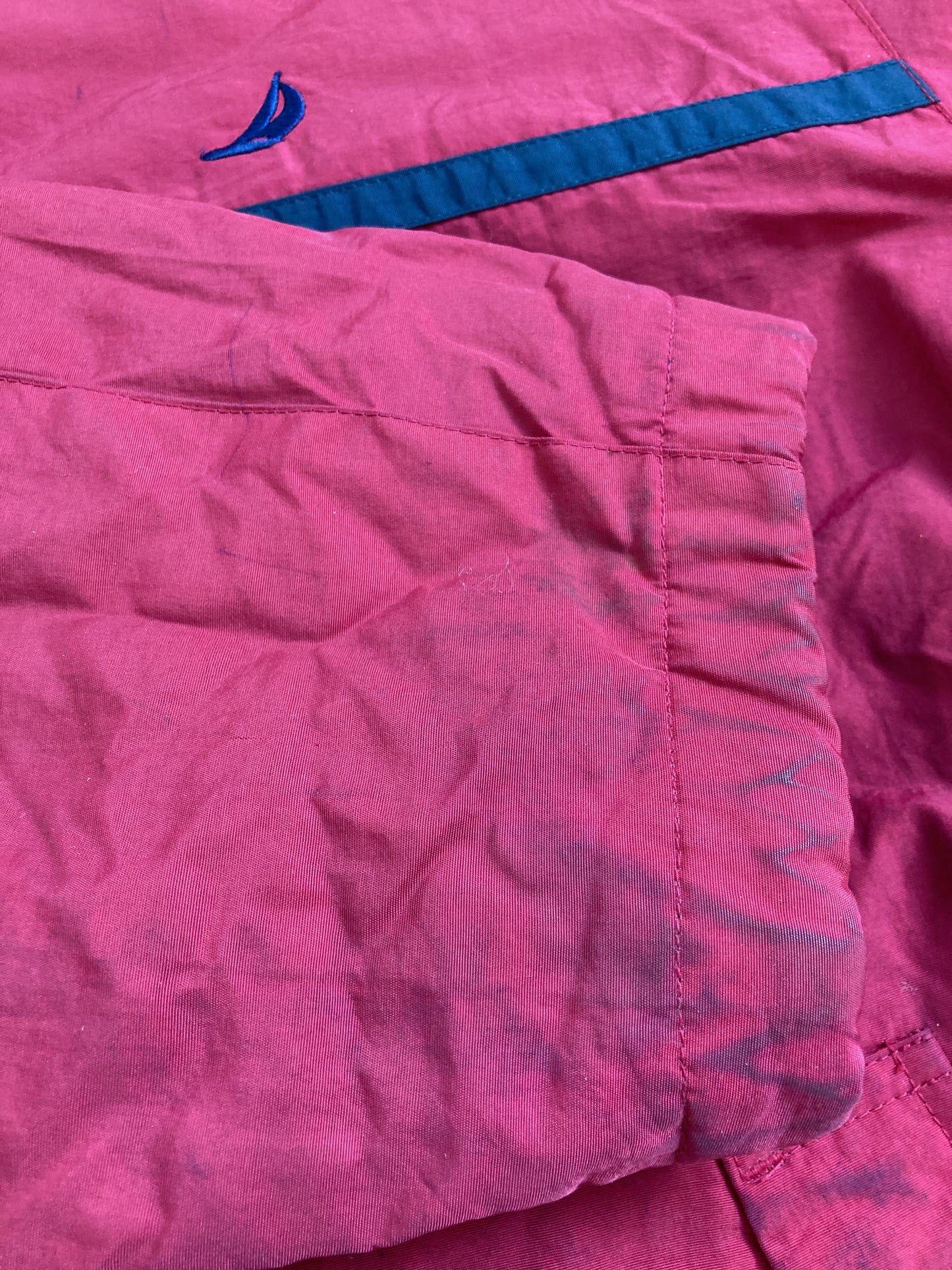 ナイロンジャケット