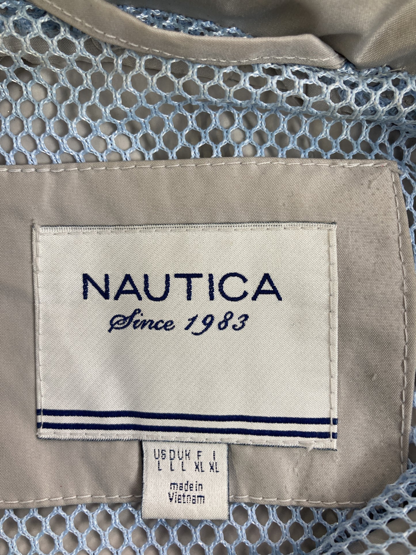 ナイロンジャケット