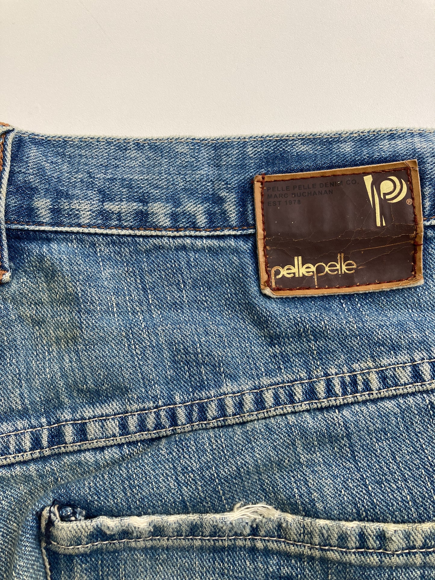 デニムパンツ