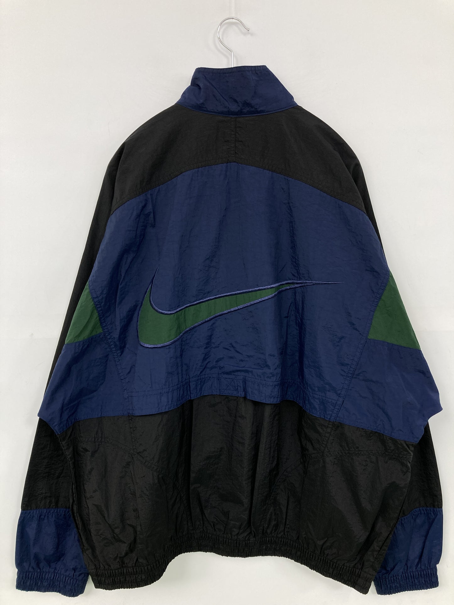 ナイロンジャケット