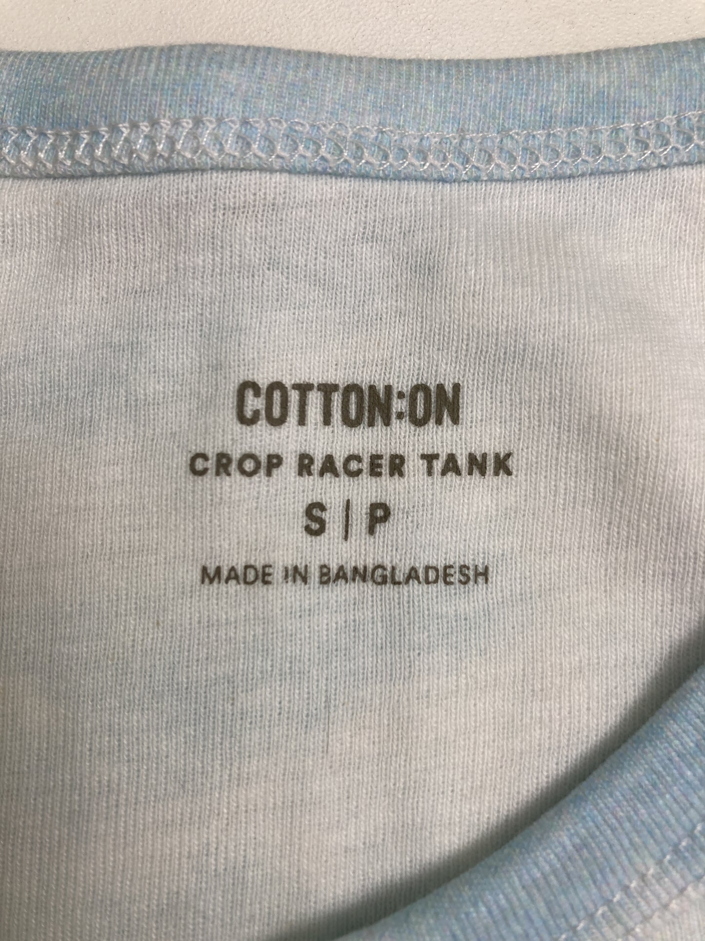 タンクトップ