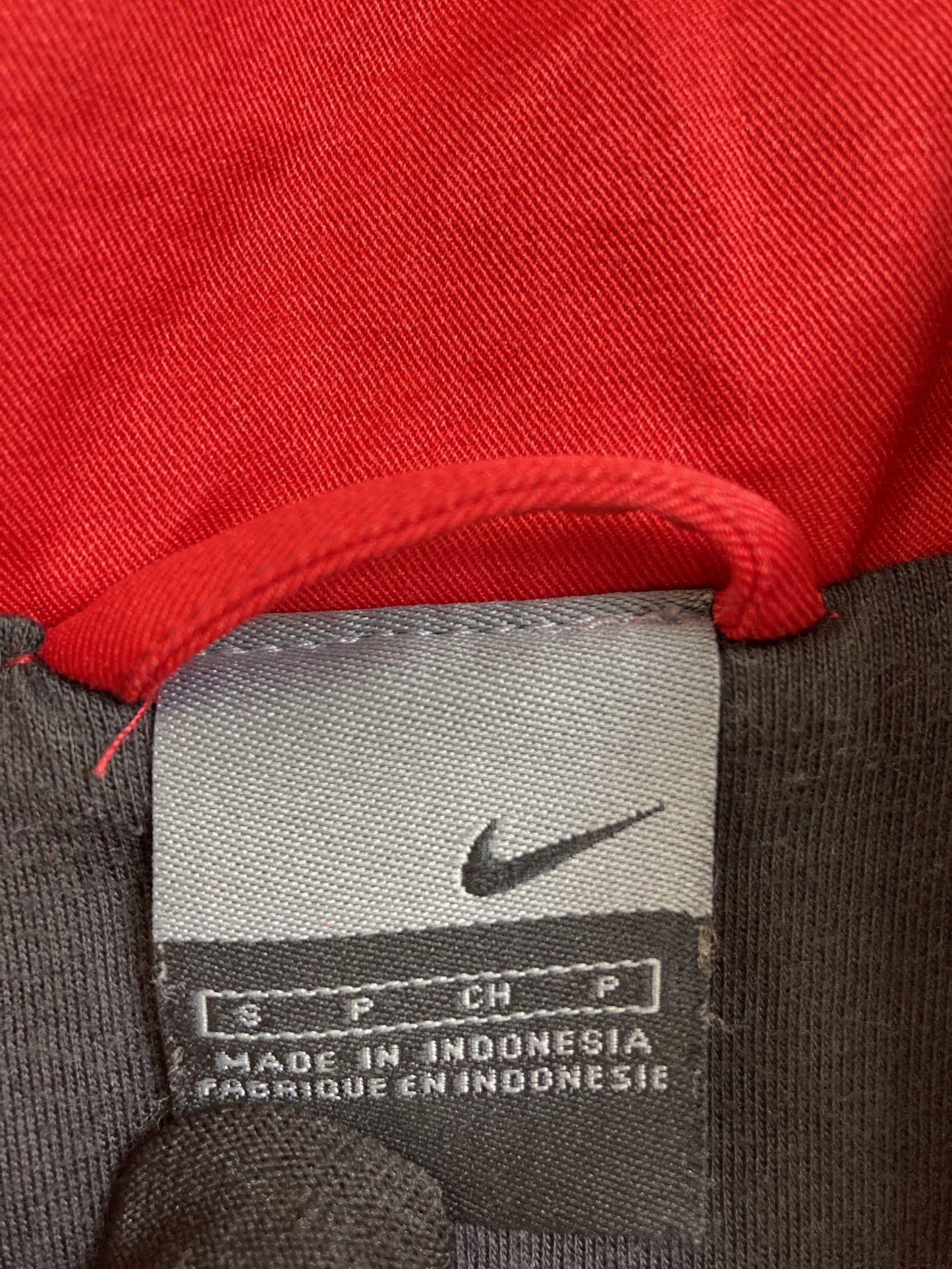 ナイロンジャケット