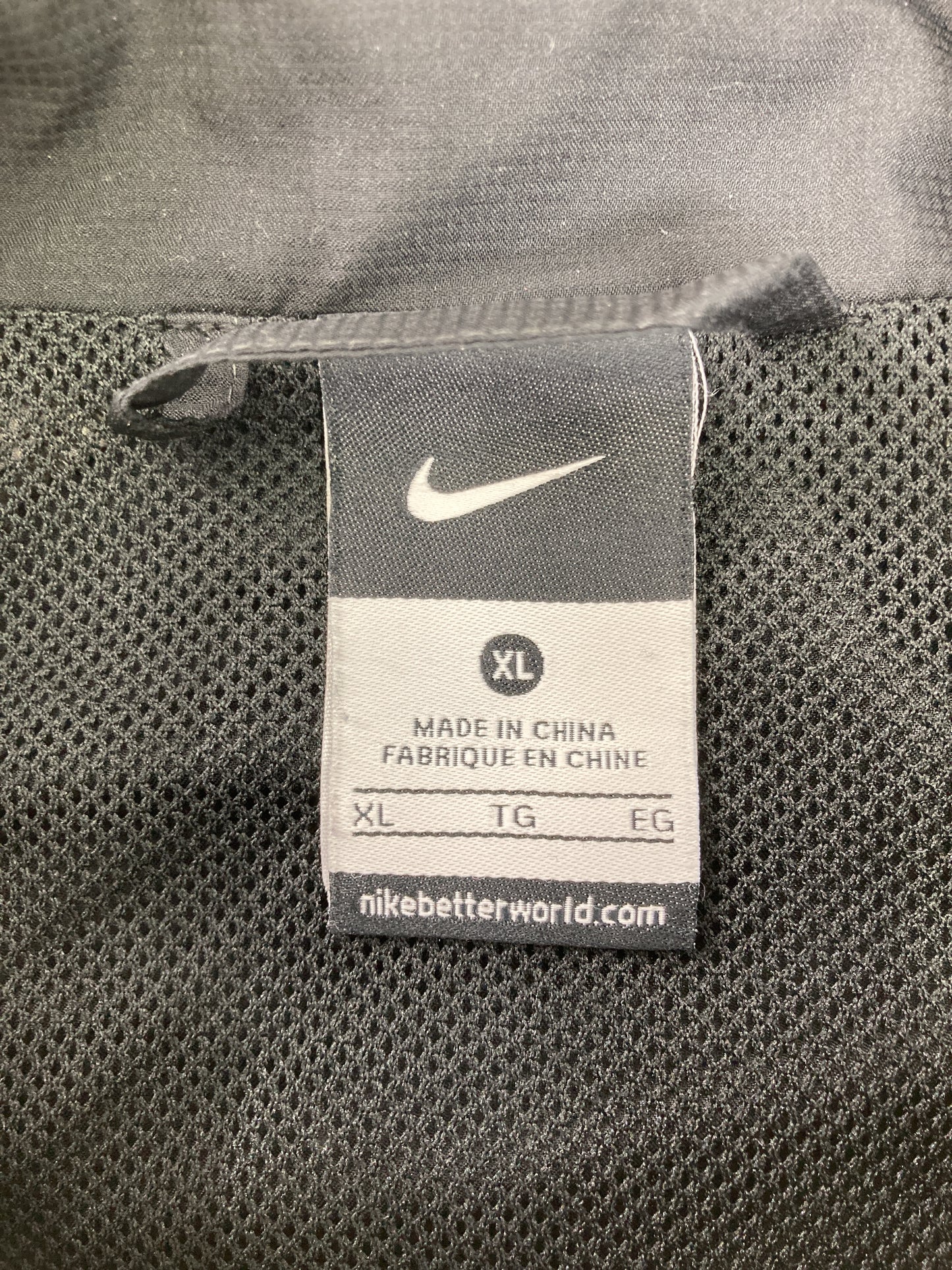 ナイロンジャケット