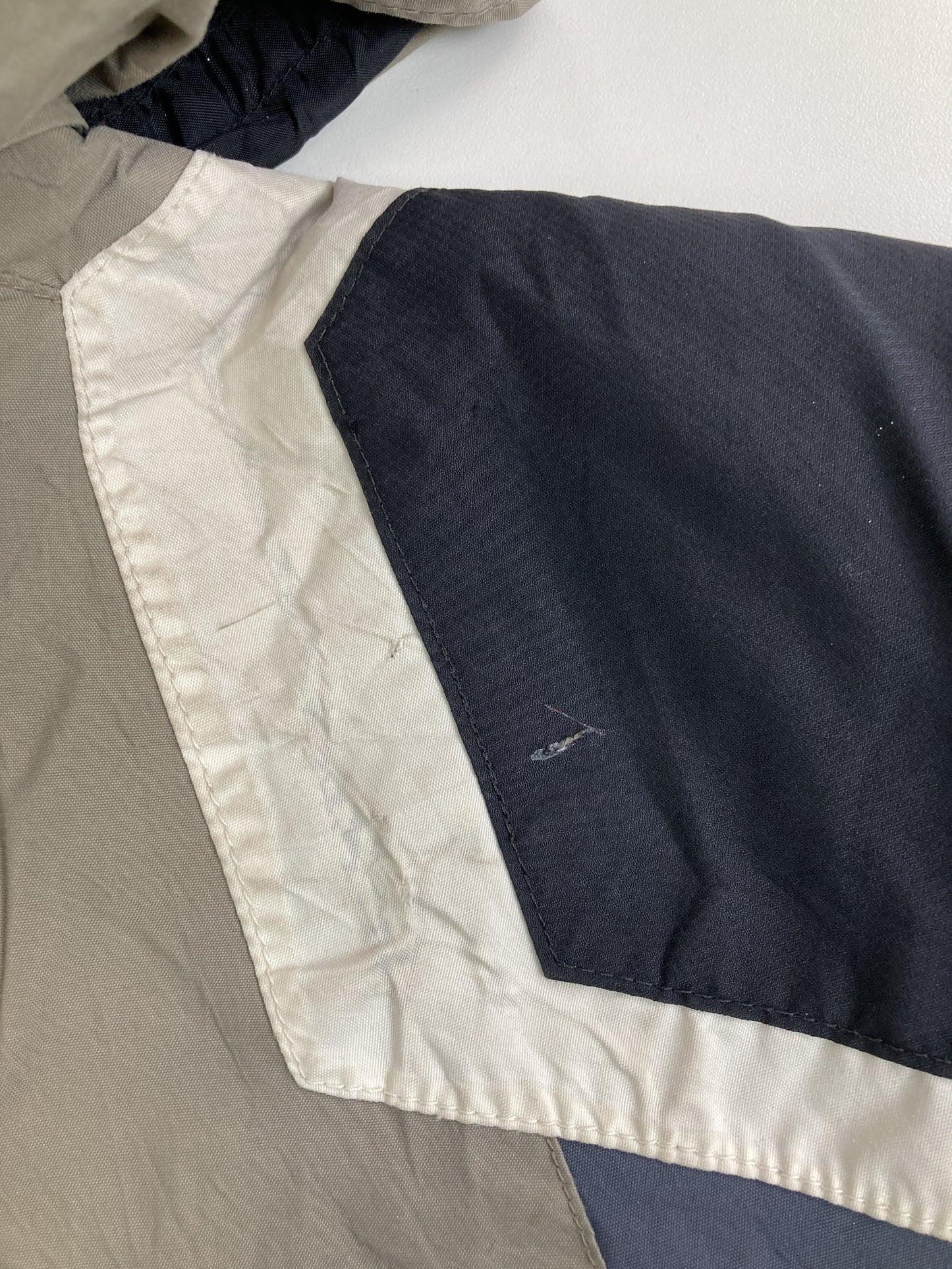 マウンテンパーカー