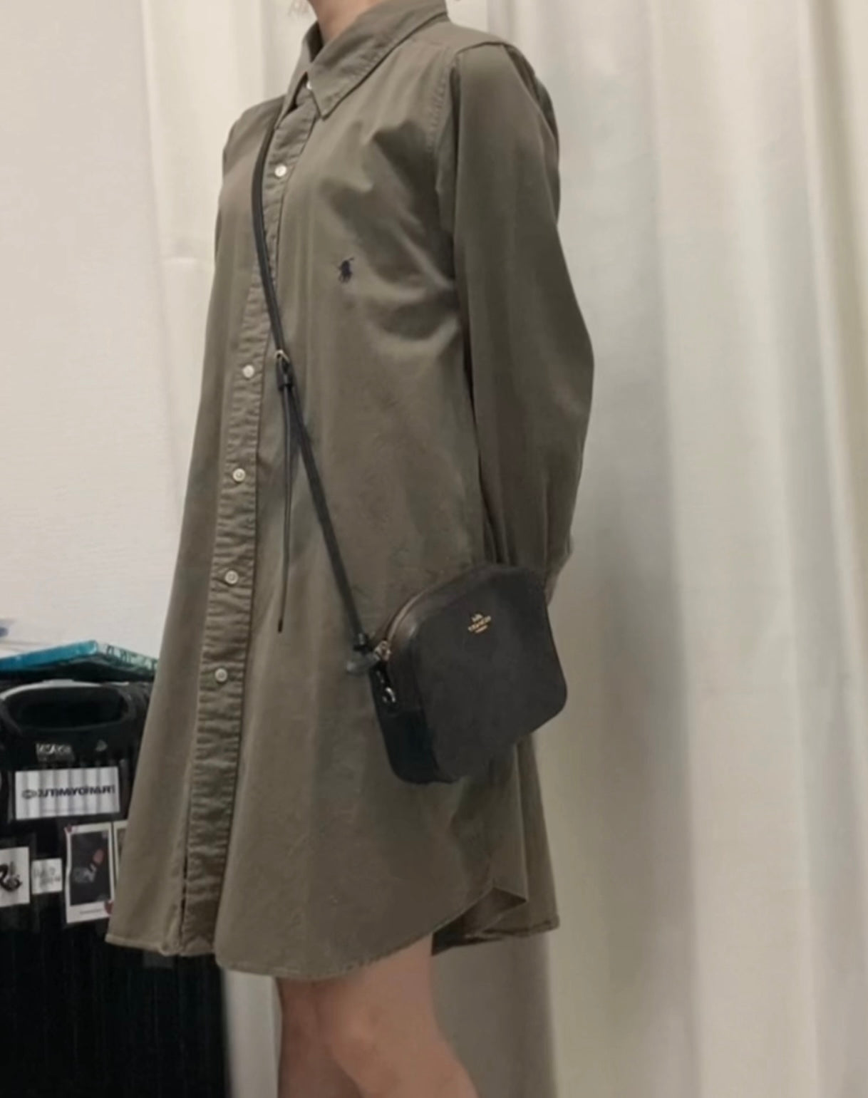 シャツワンピース