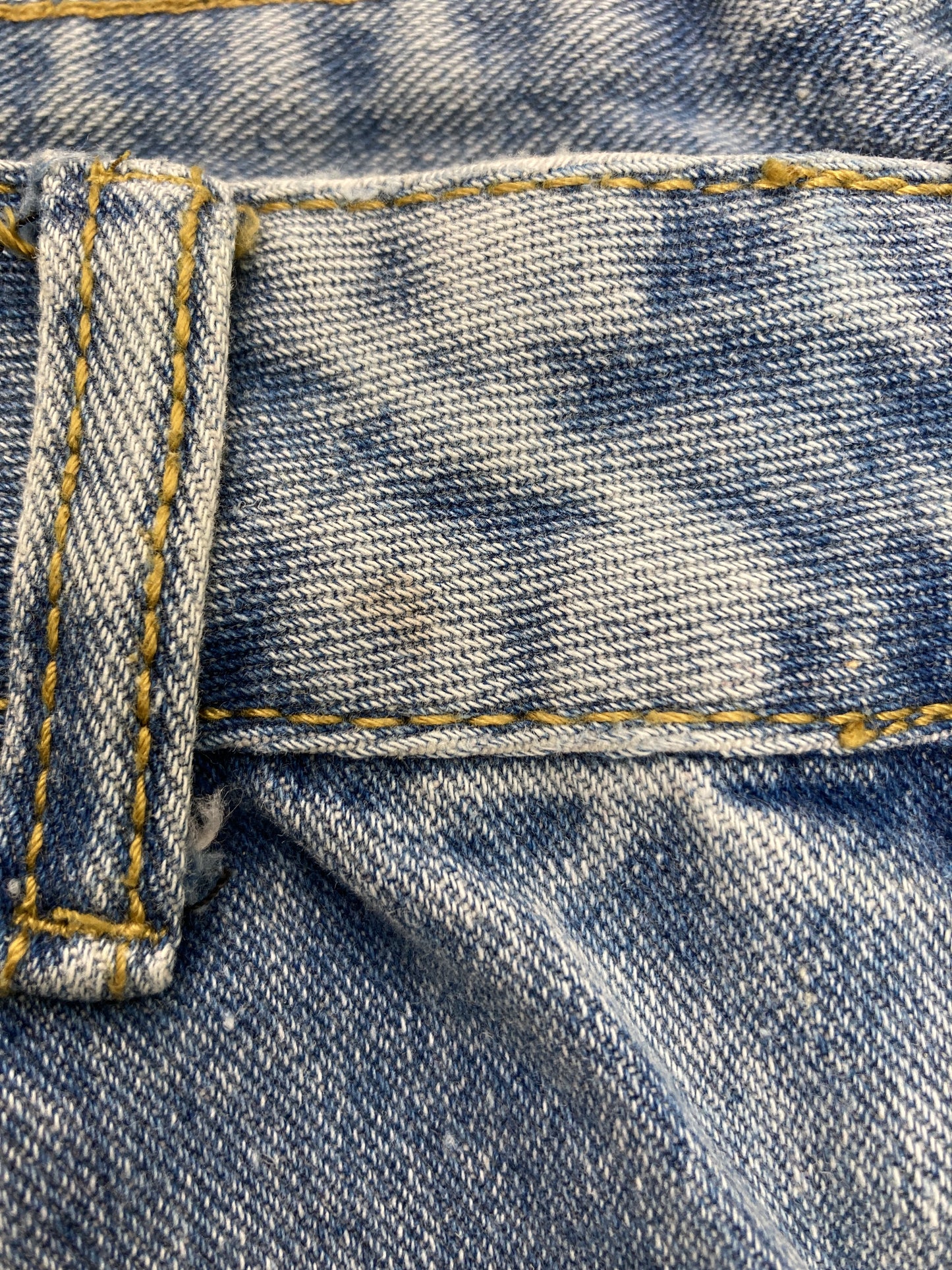 デニムパンツ