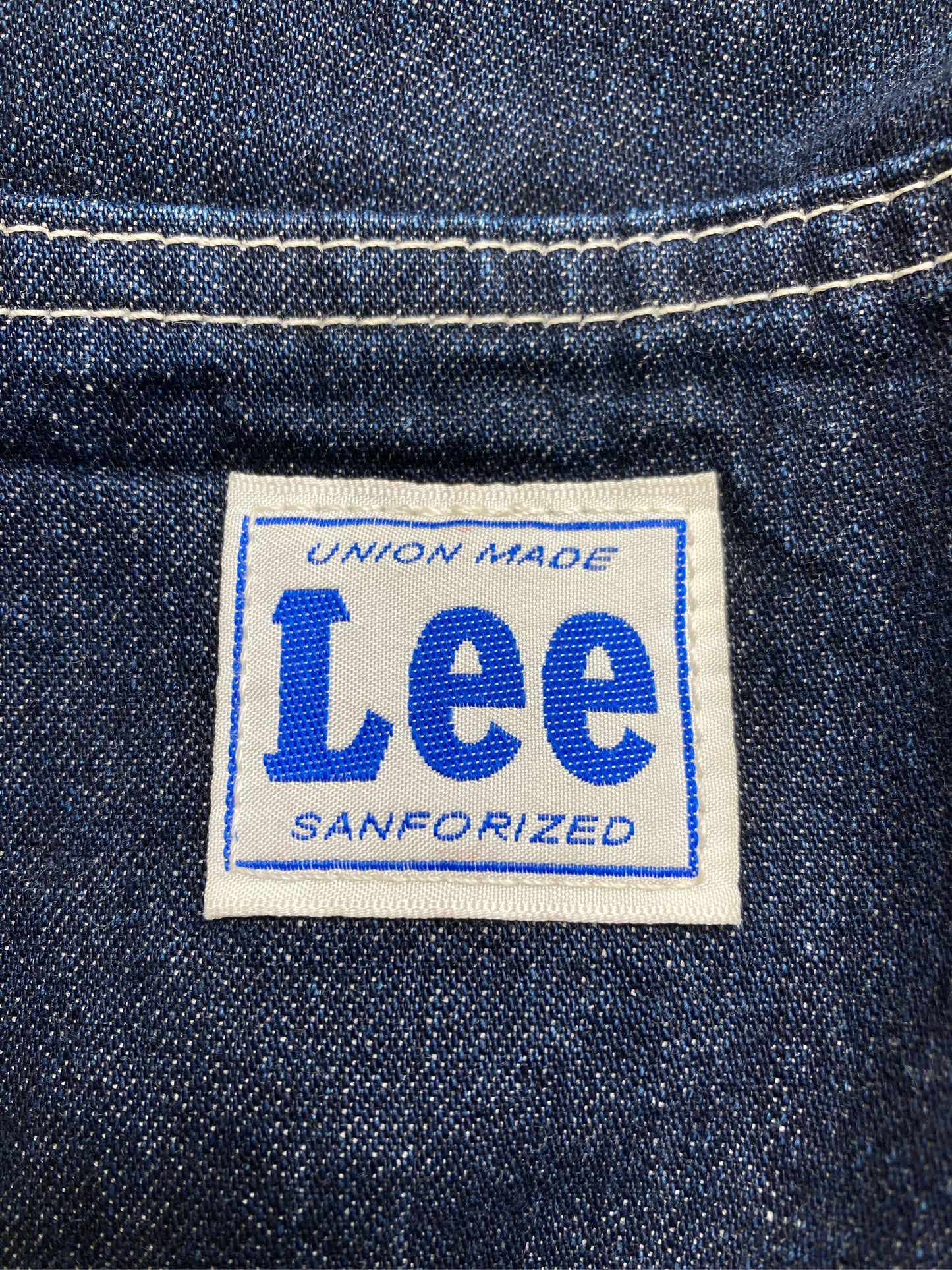 デニムパンツ