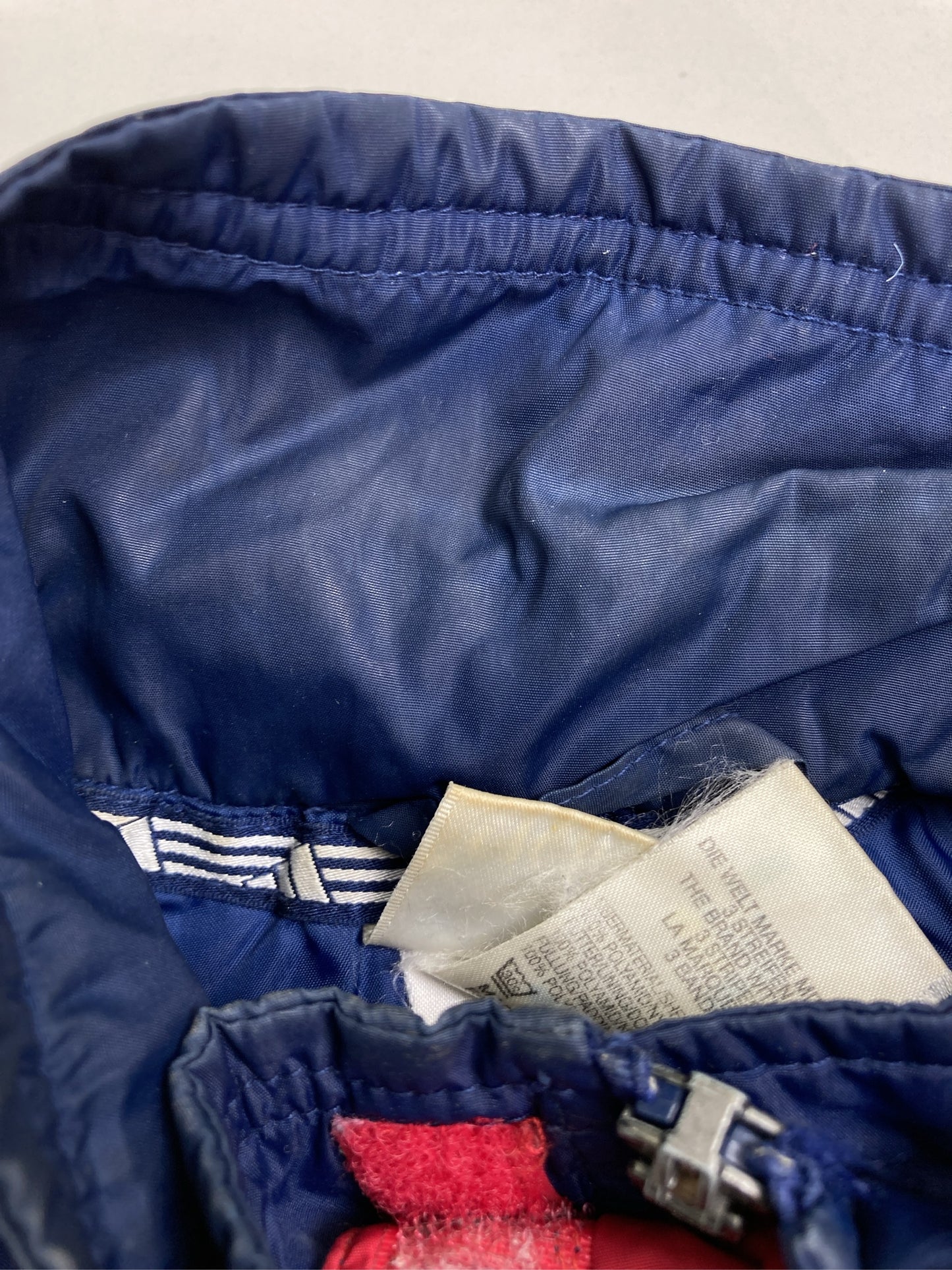 ナイロンジャケット