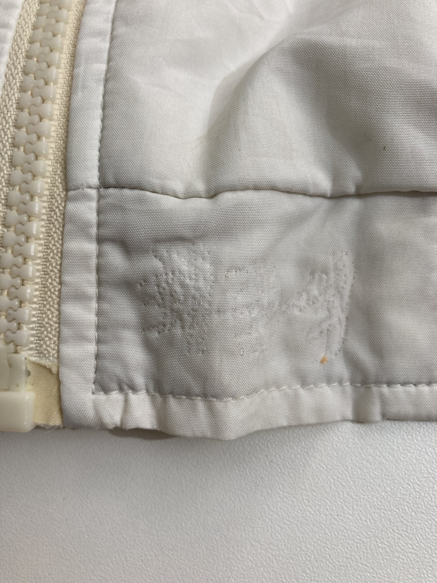 ナイロンジャケット