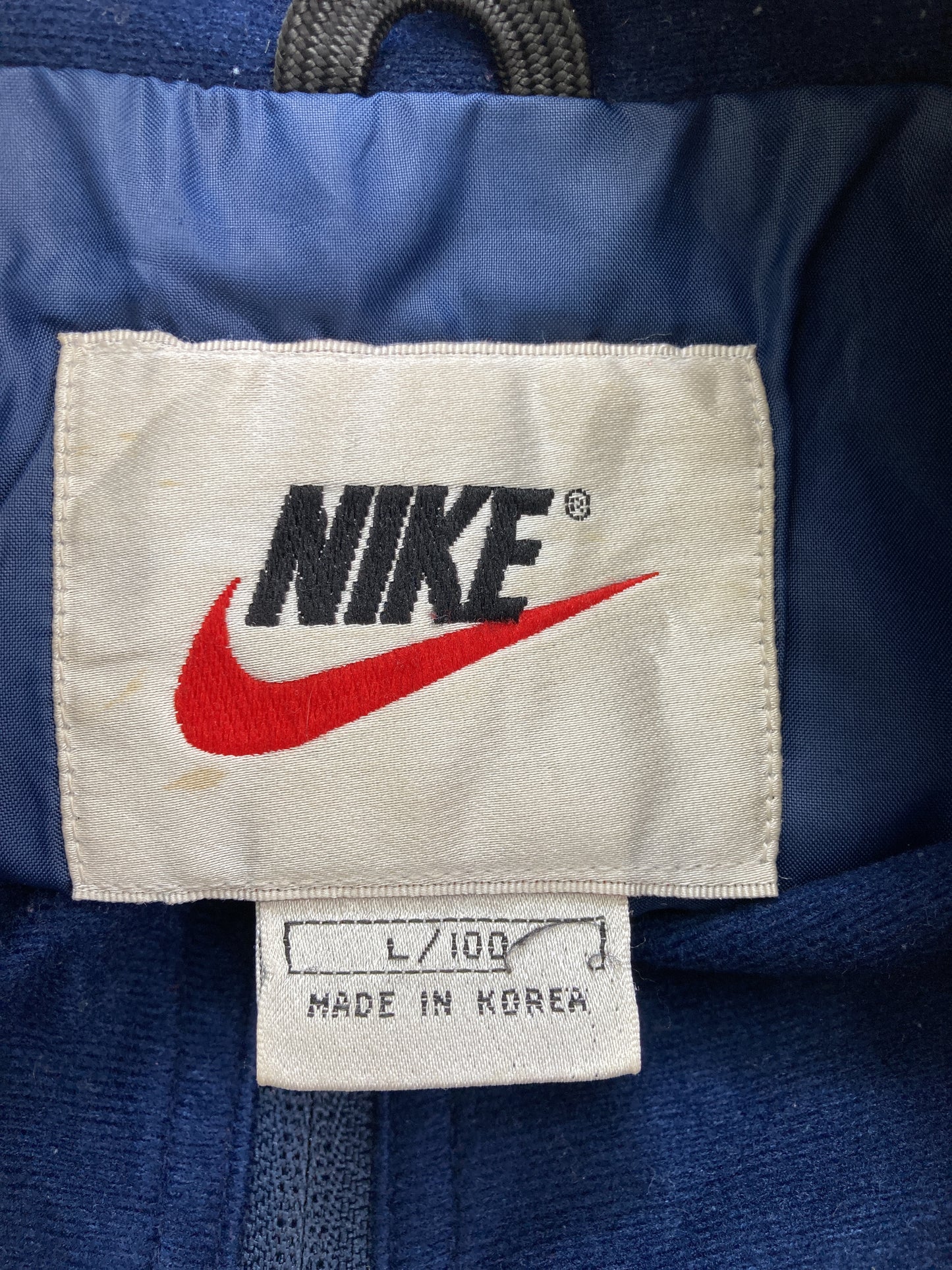 ナイロンジャケット